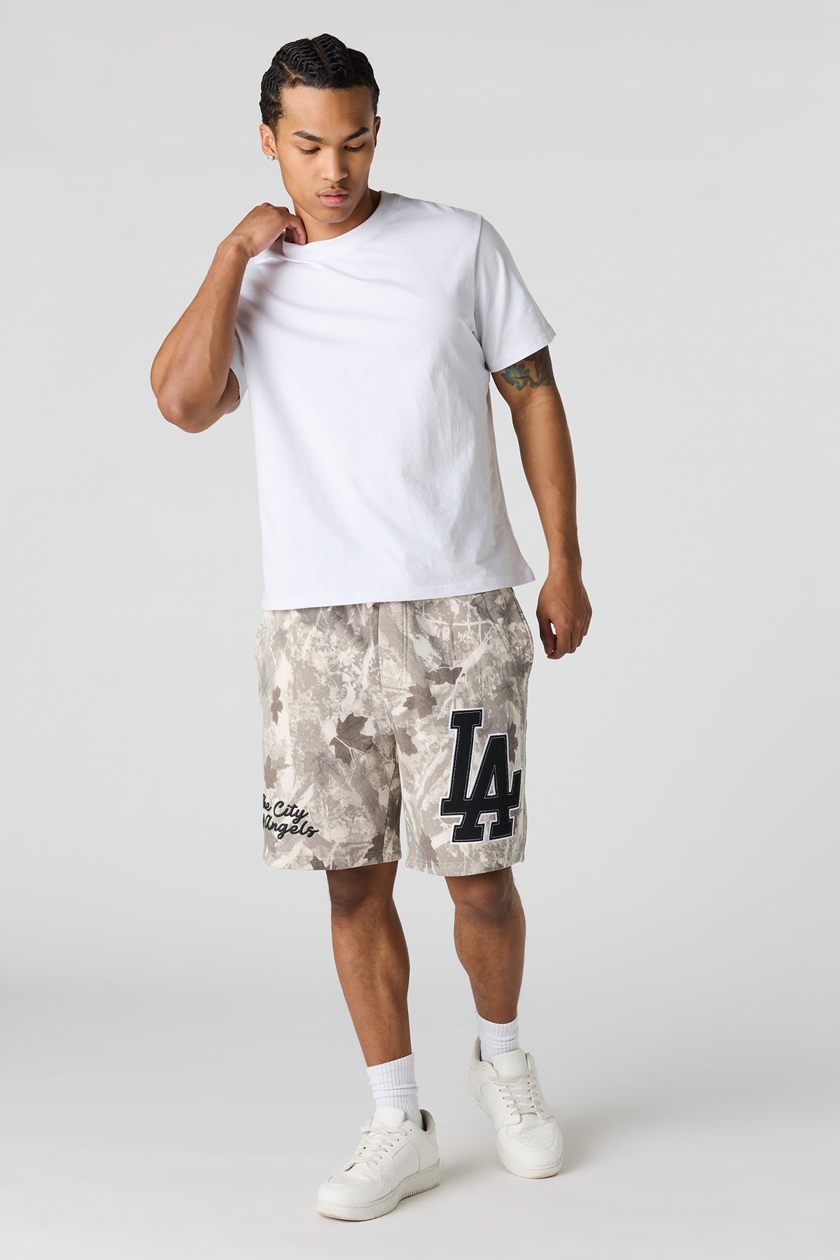 Vue alternative 2. Short en molleton imprimé