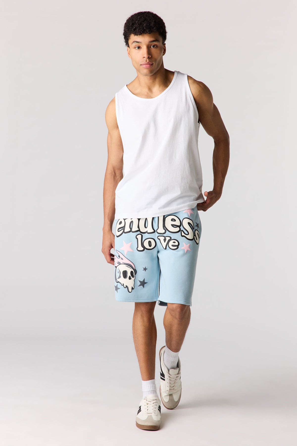 Vue alternative 2. Short en molleton imprimé
