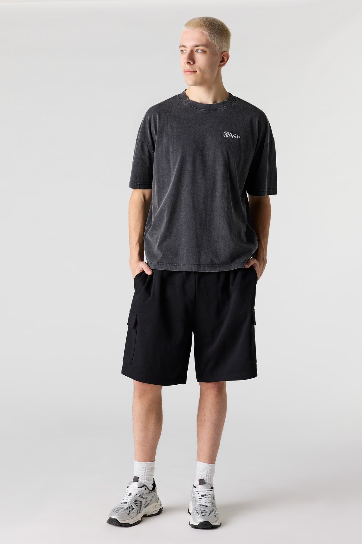 Alt View 2. Fleece Baggy Cargo Short - Black