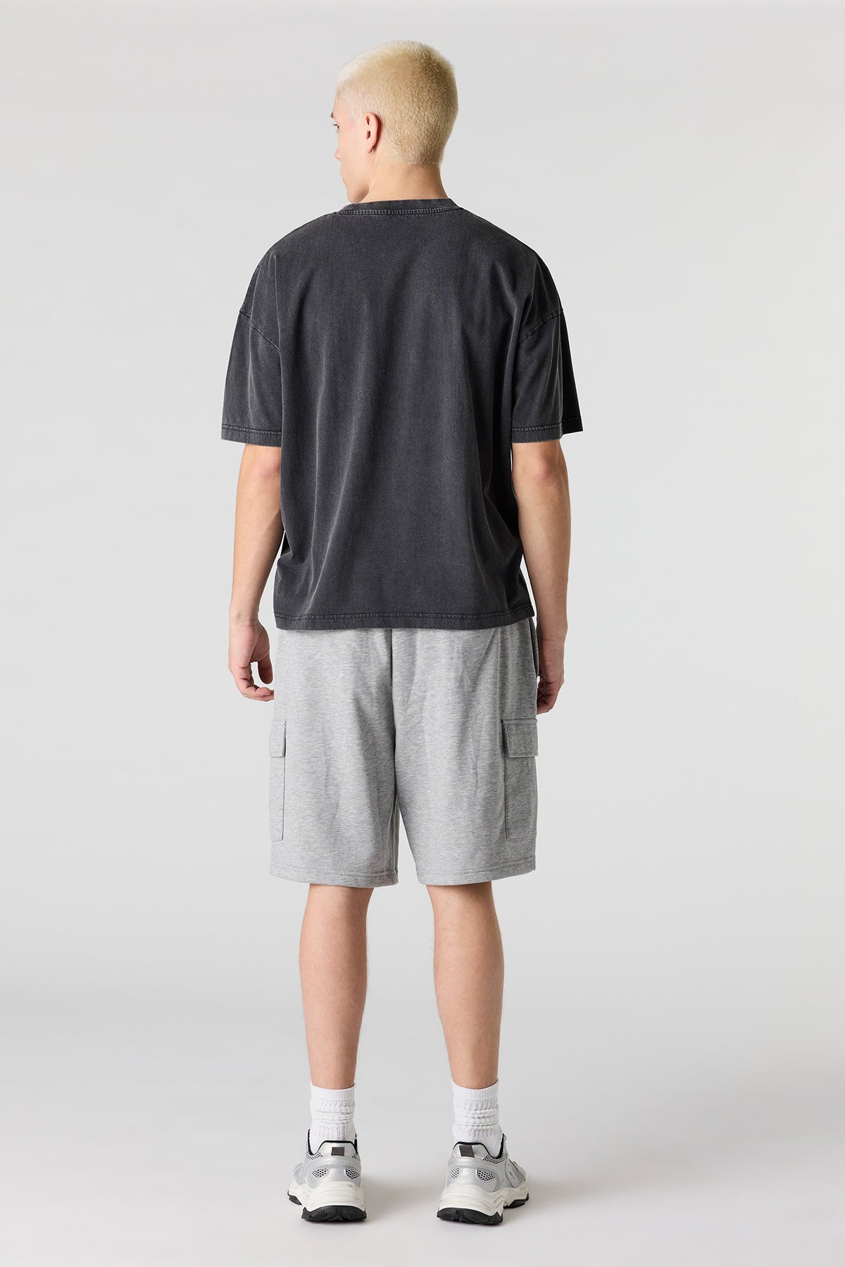 Alt View 3. Fleece Baggy Cargo Short - Heather Grey