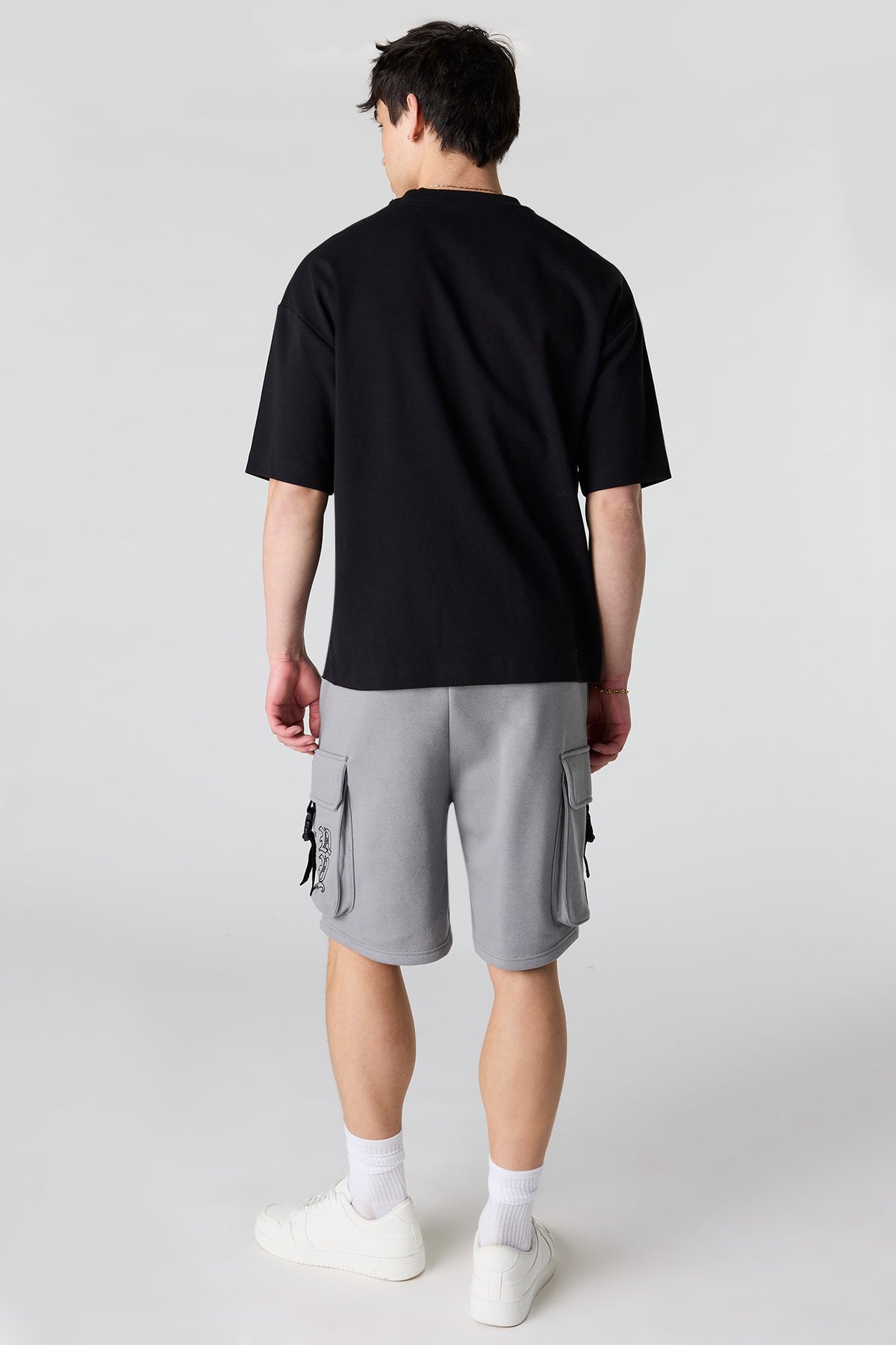 Vue alternative 3. Short cargo en molleton imprimé