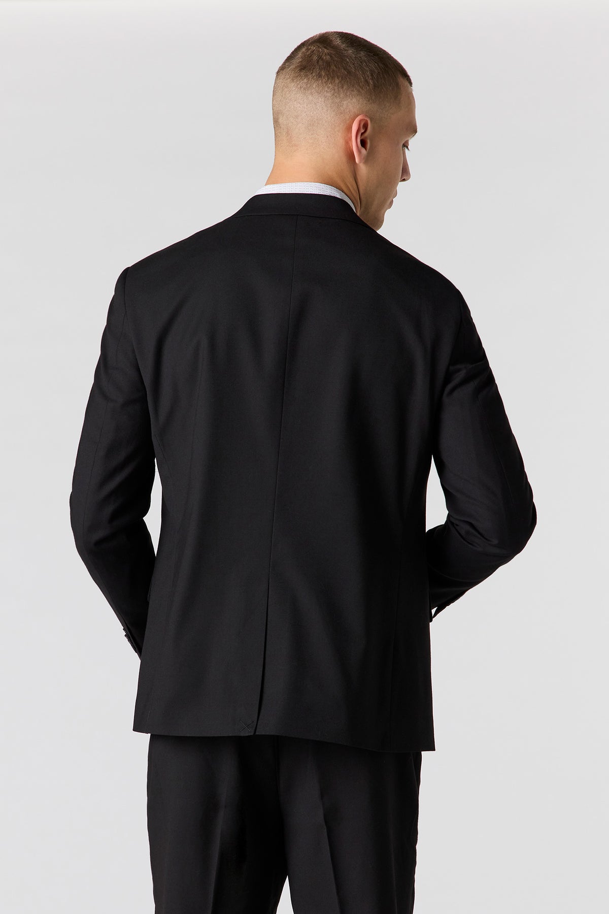Alt View 2. Regular Fit Suit Jacket - Black