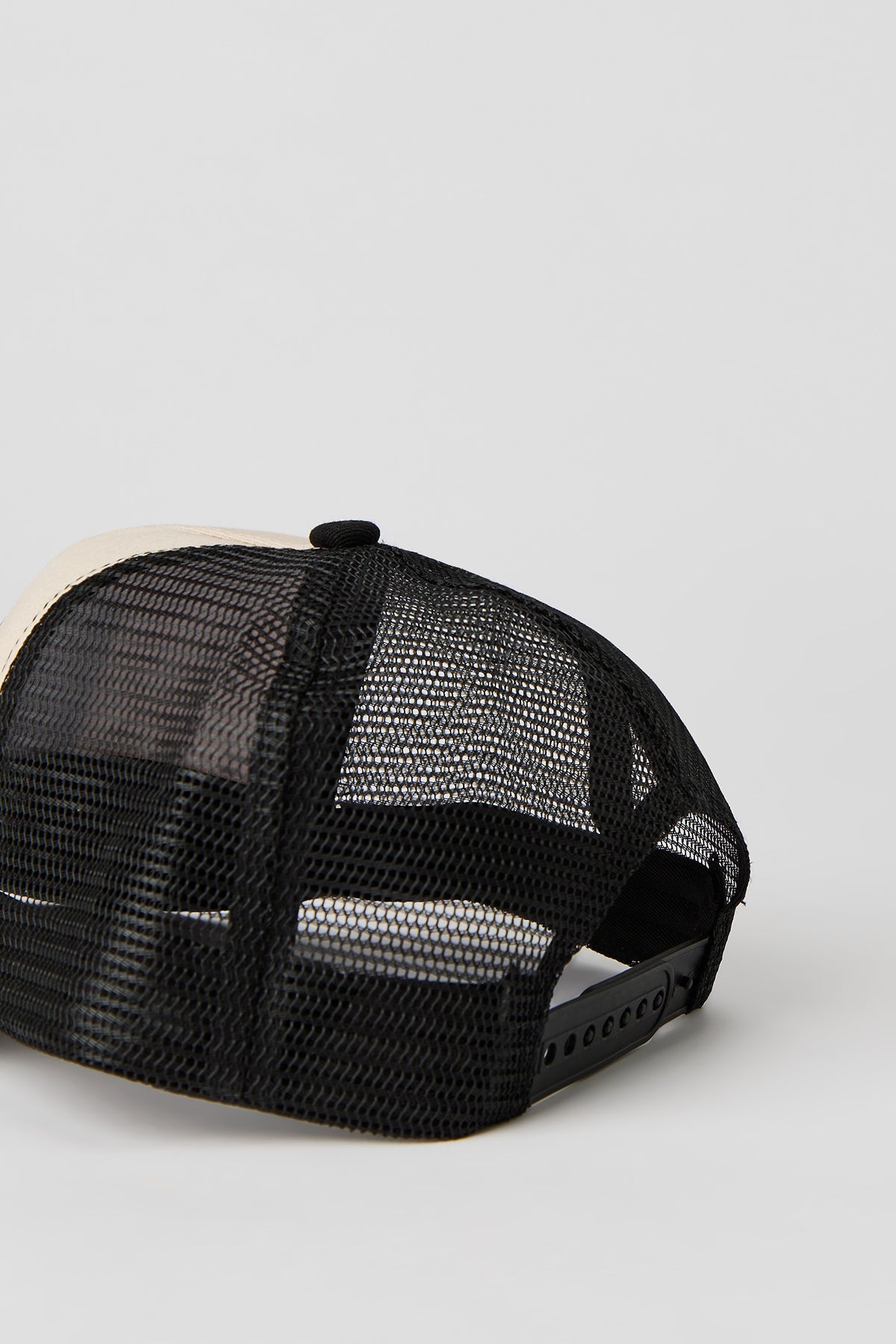 Vue alternative 3. Casquette de camionneur avec empiècement Animal