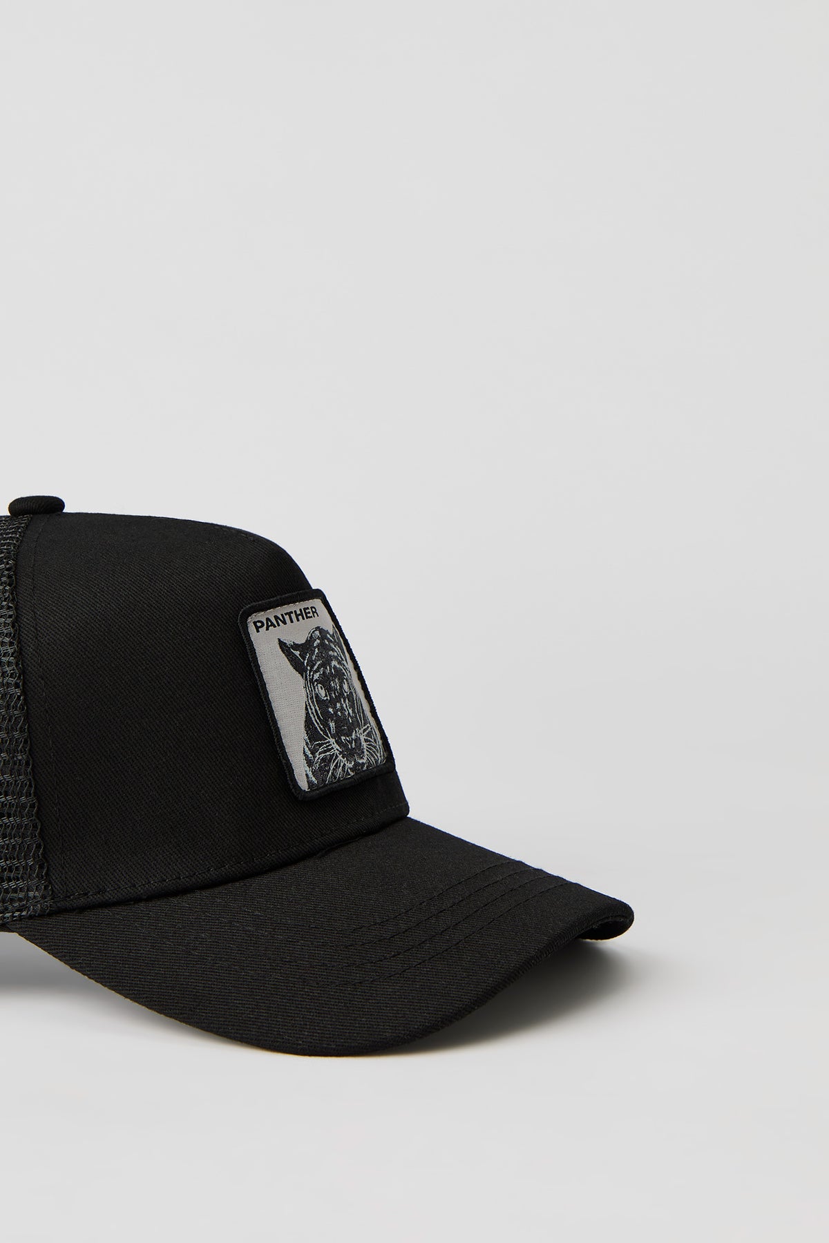 Vue alternative 2. Casquette de camionneur avec empiècement Animal