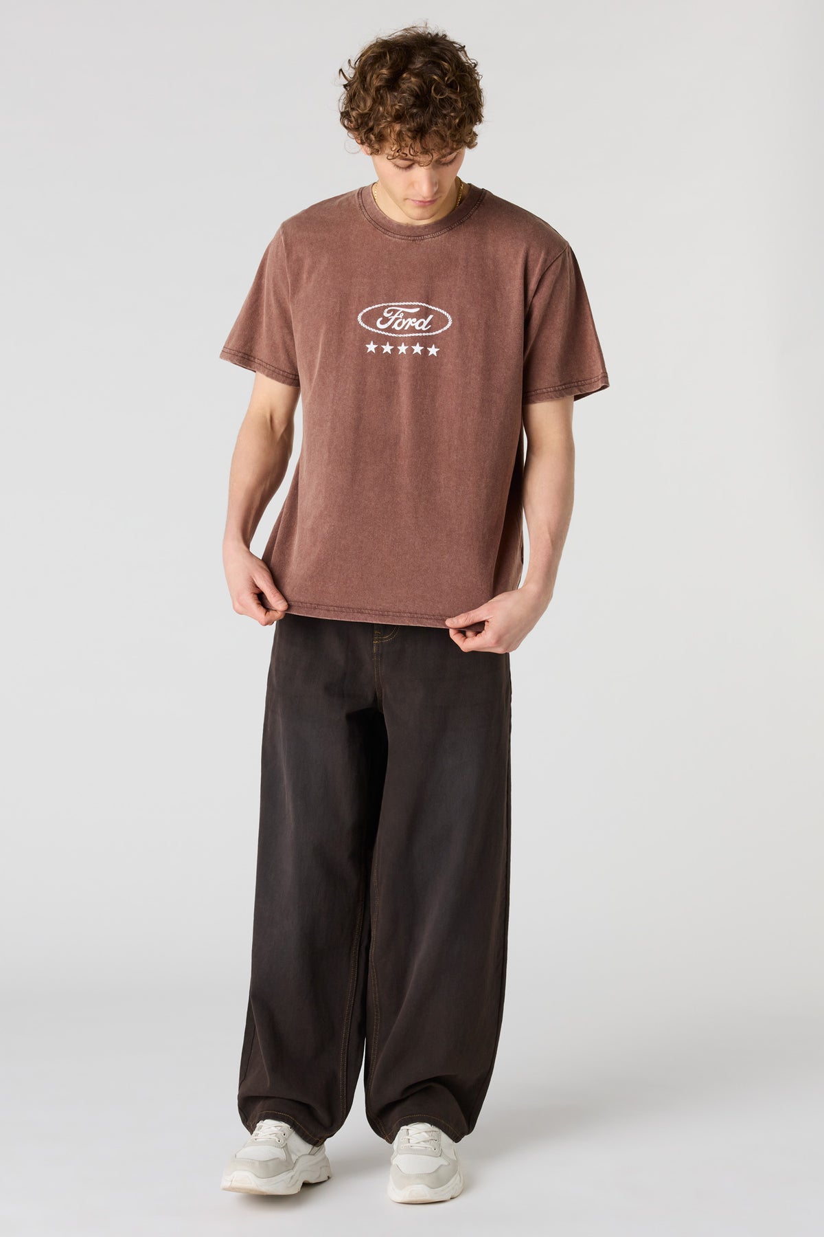Vue alternative 3. T-shirt délavé à imprimé Ford
