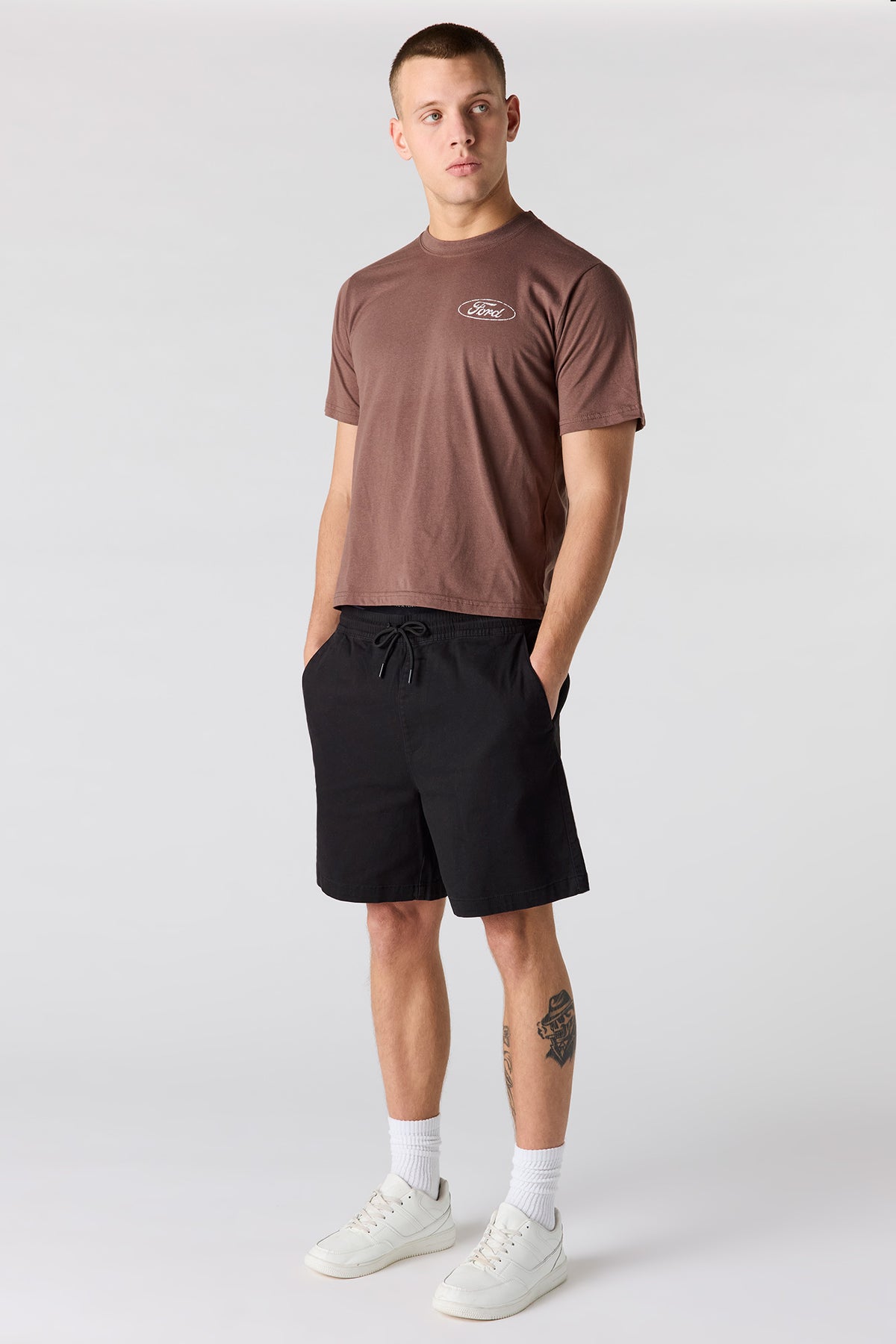 Alt View 3. Ford Graphic Boxy T-Shirt - Brown
