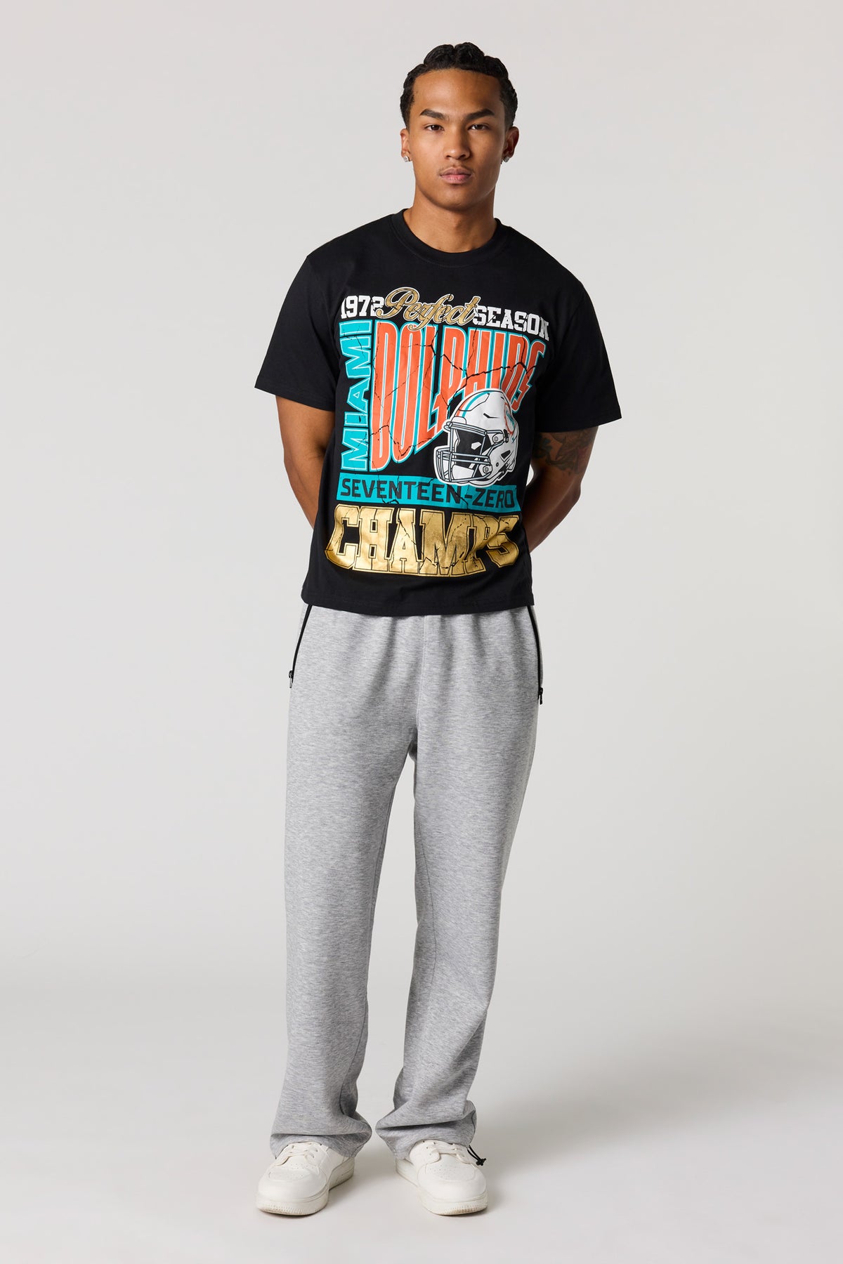 Alt View 3. Miami Dolphins Graphic T-Shirt - Black