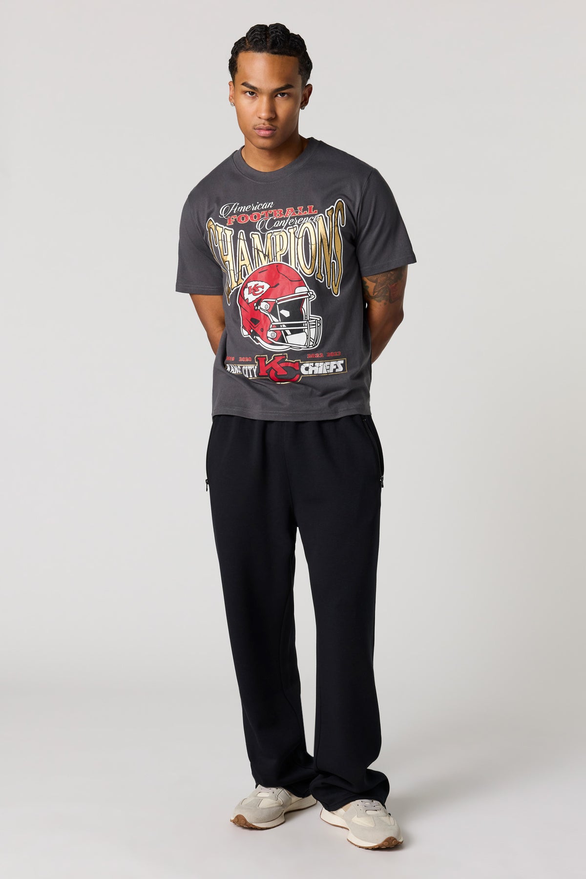 Alt View 3. Kansas City Chiefs Graphic T-Shirt - Dark Grey