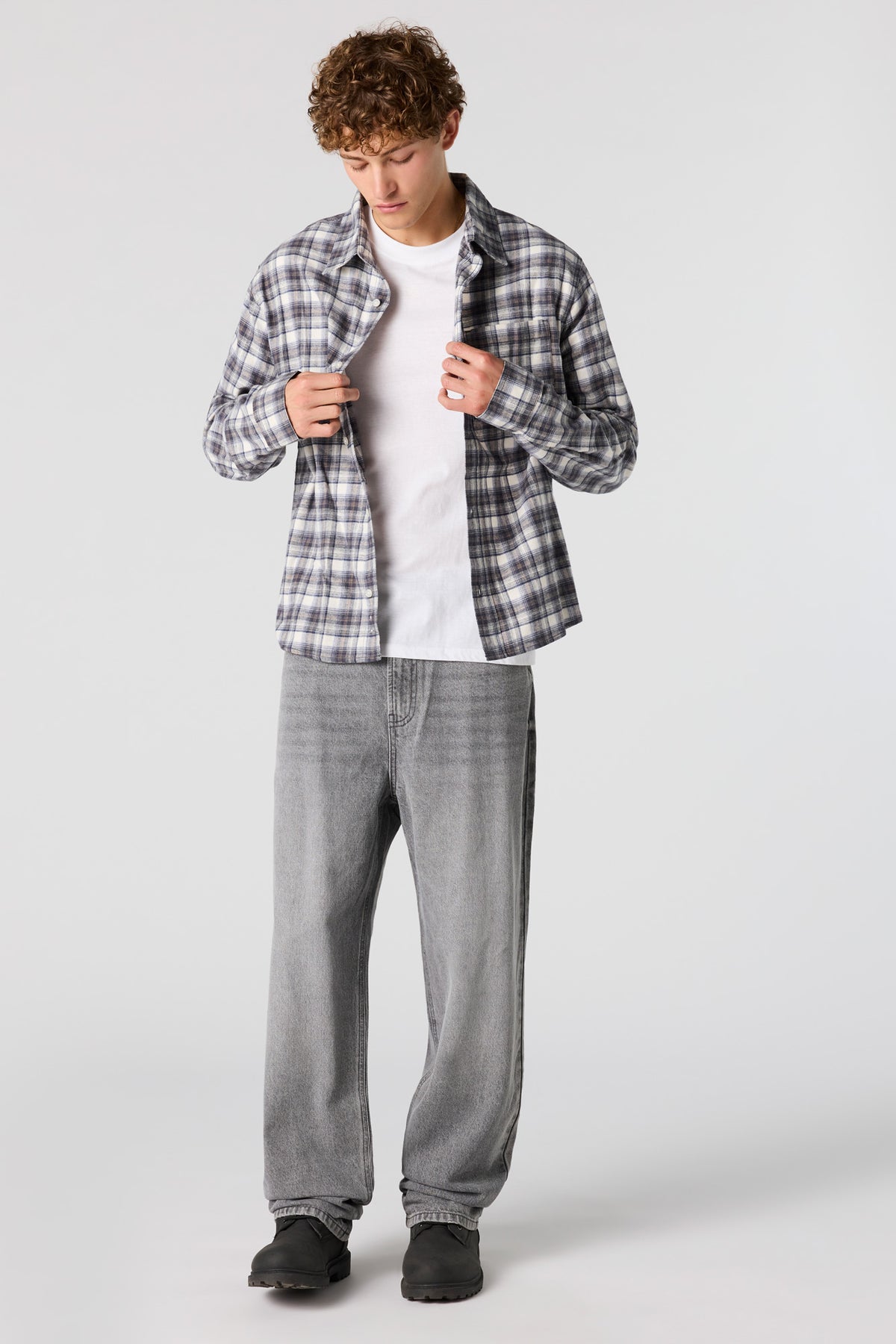 Alt View 2. Loose Grey Jean - Charcoal
