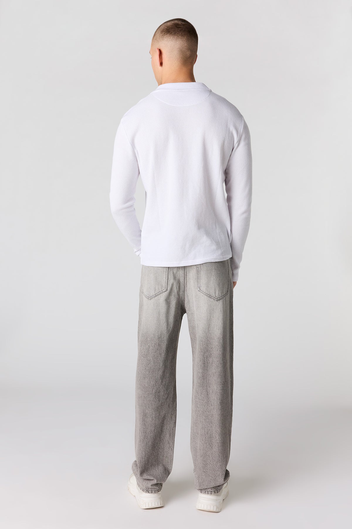 Vue alternative 3. Jean baggy gris moyen