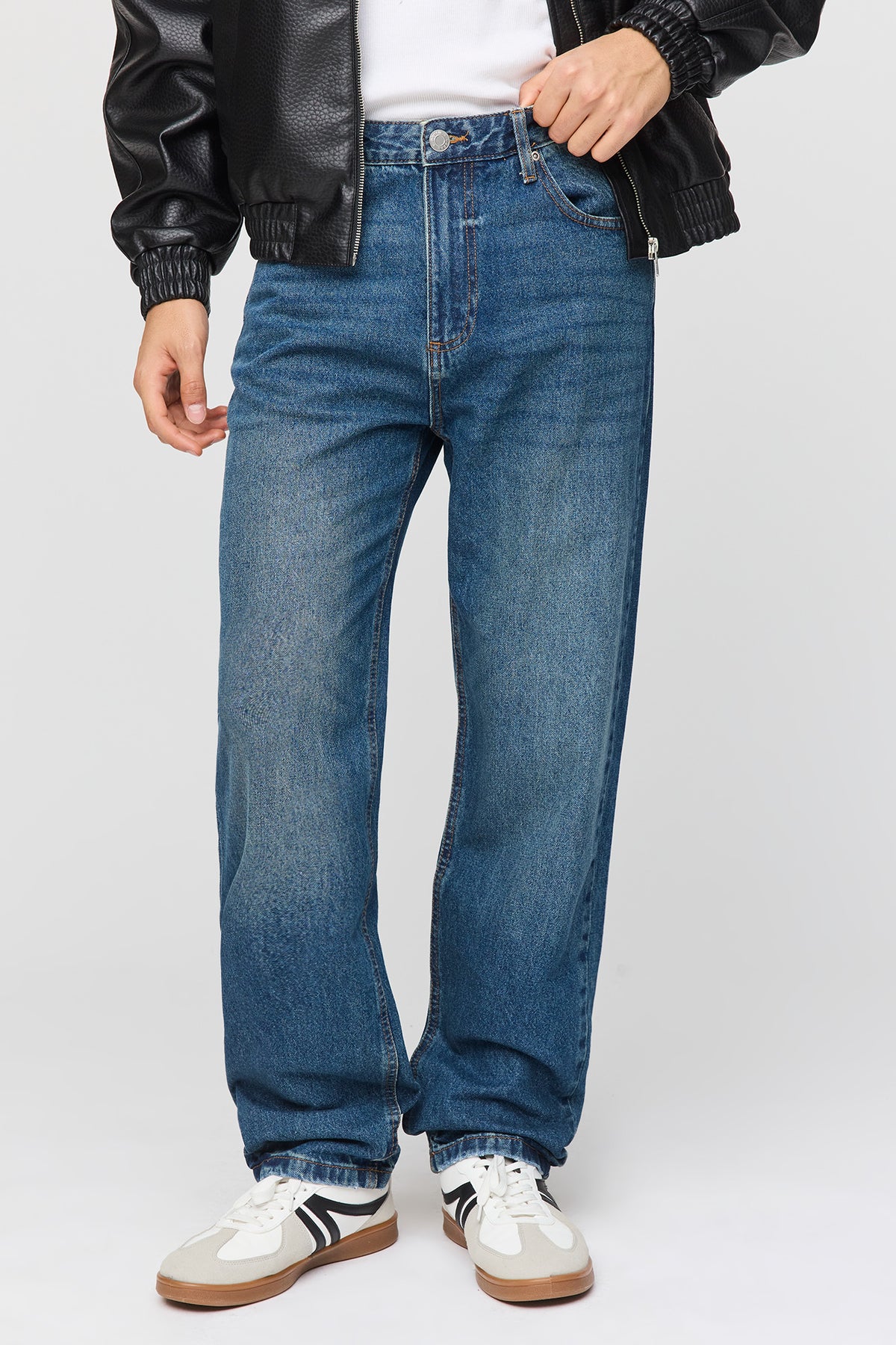 Straight Dark Tint Jean - Midnight Blue