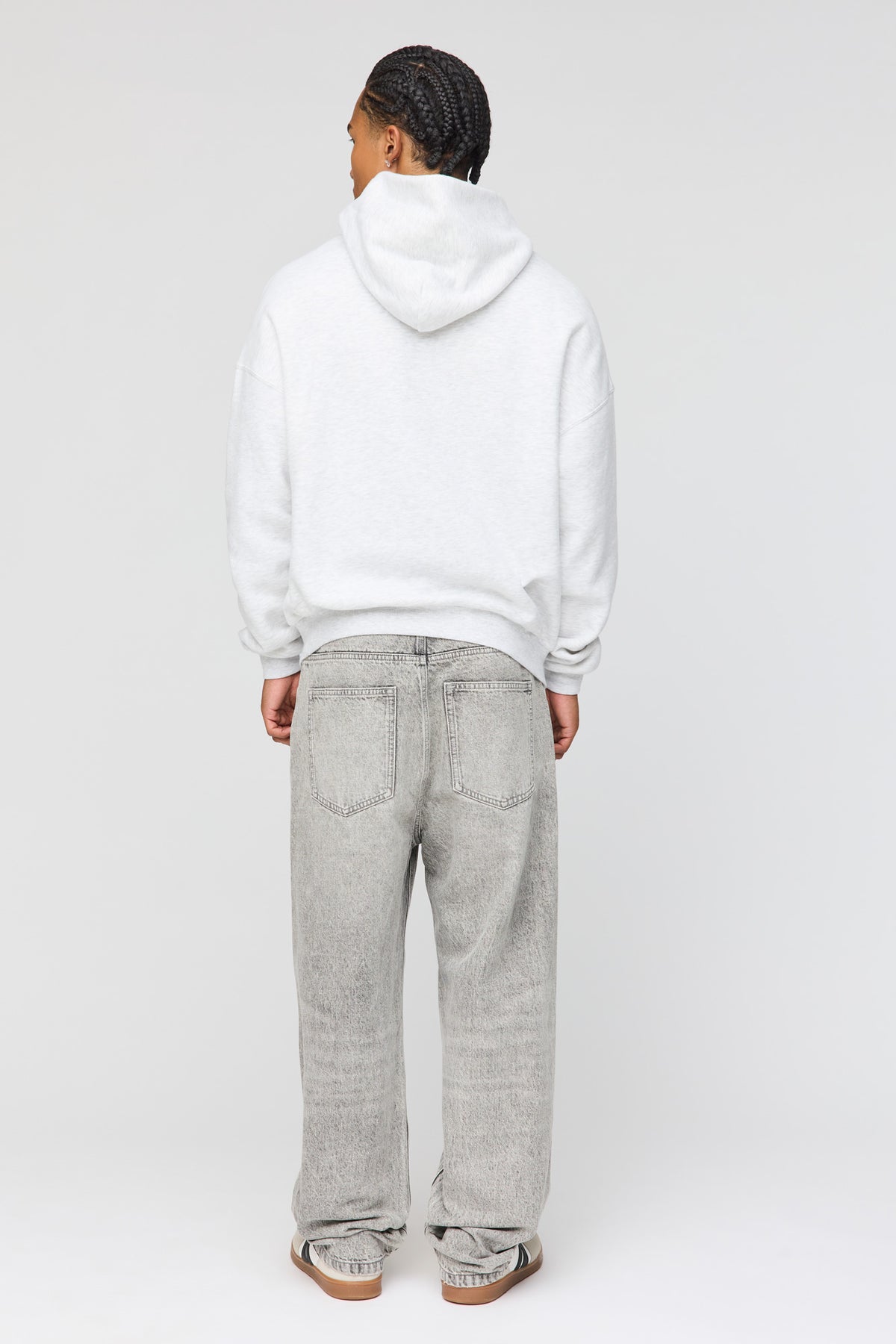 Vue alternative 3. Jean baggy gris moyen