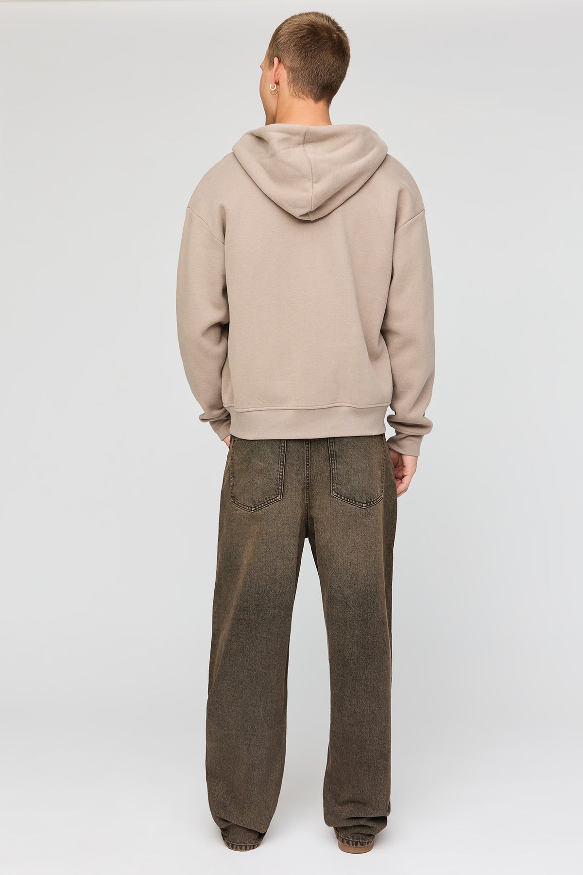 Vue alternative 3. Jean baggy délavé brun