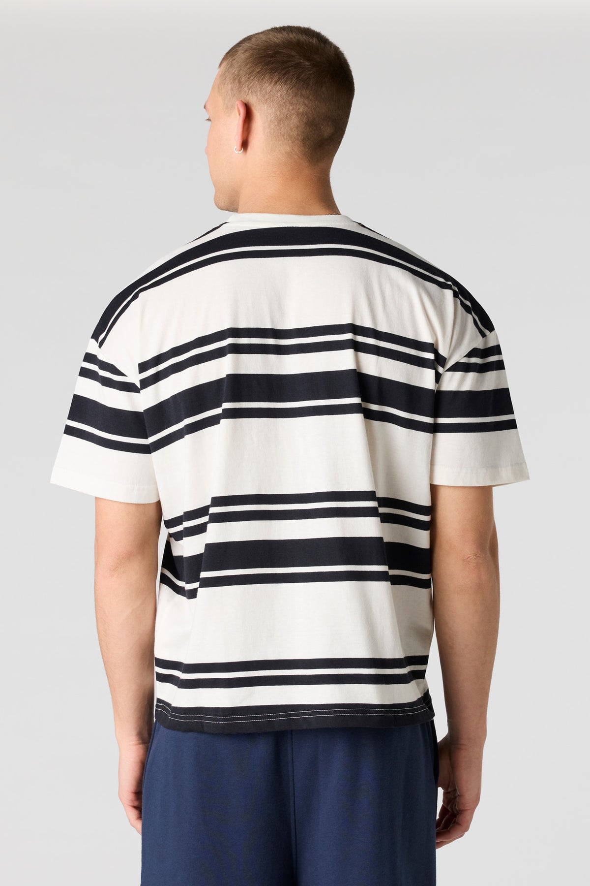 Alt View 2. Striped Relaxed T-Shirt - Black