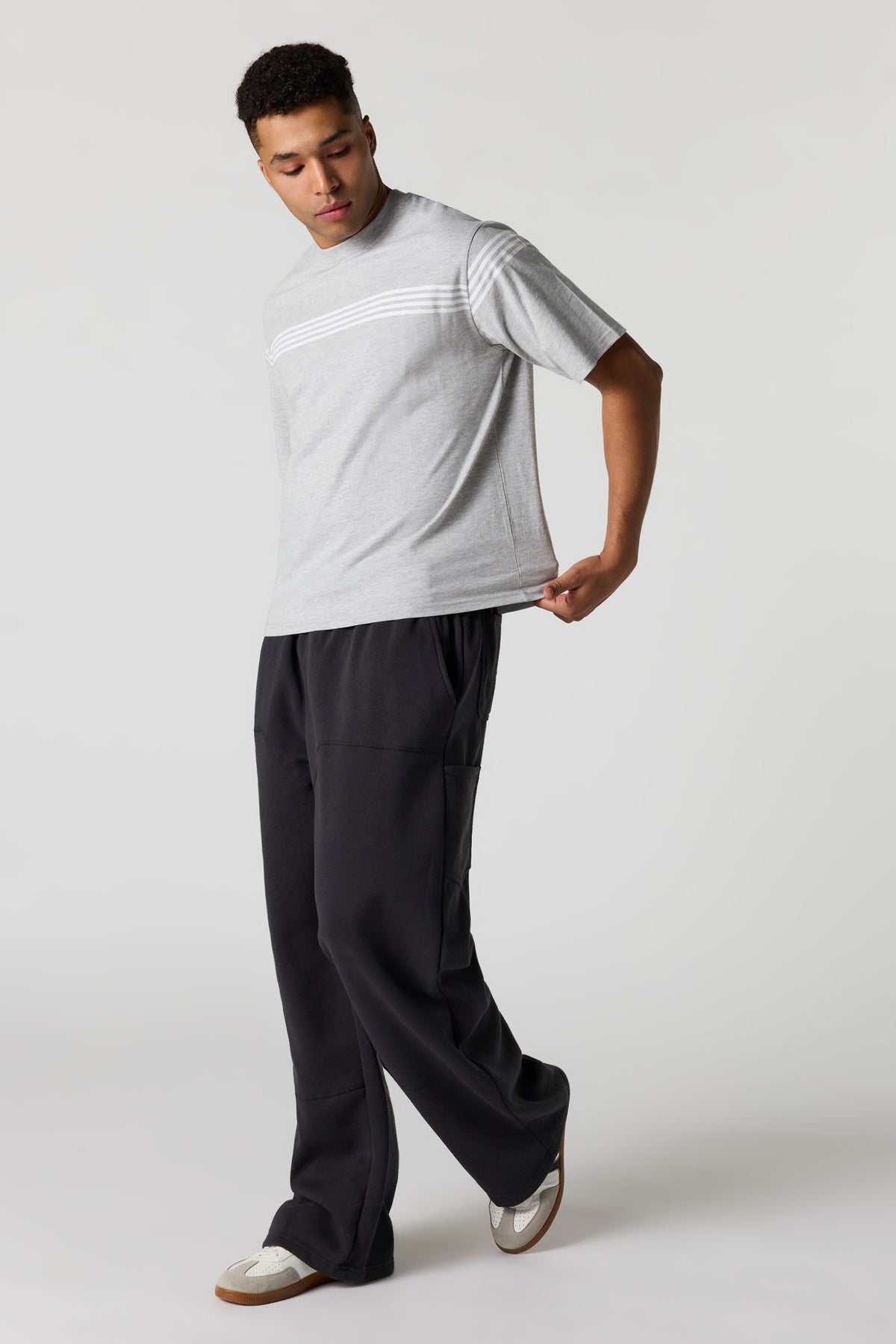 Alt View 3. Striped T-Shirt - Heather Grey
