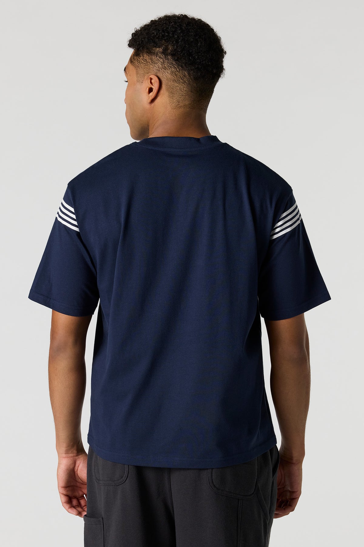 Alt View 2. Striped T-Shirt - Navy