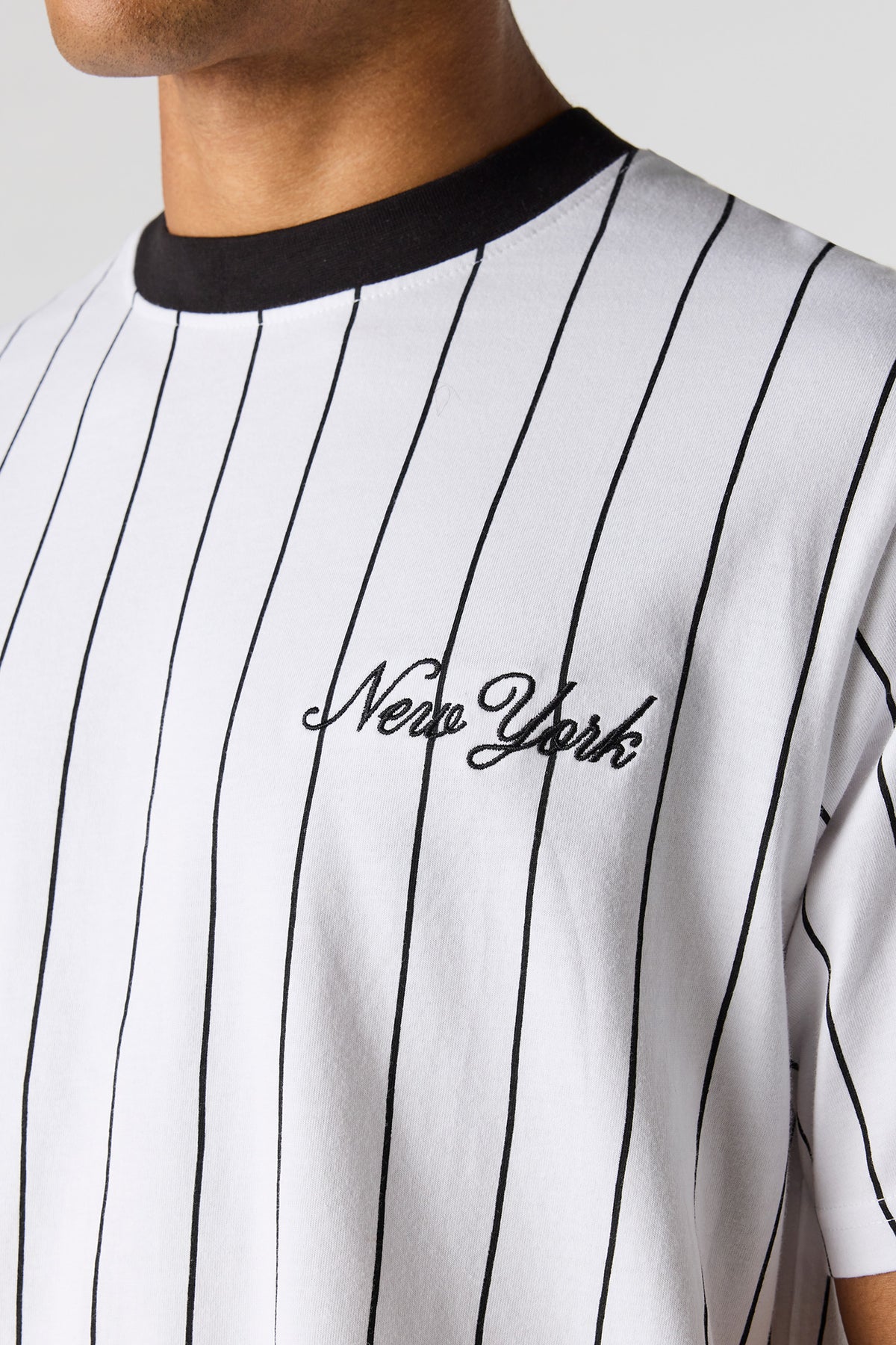 Alt View 4. New York Embroidered Pinstriped T-Shirt - Black