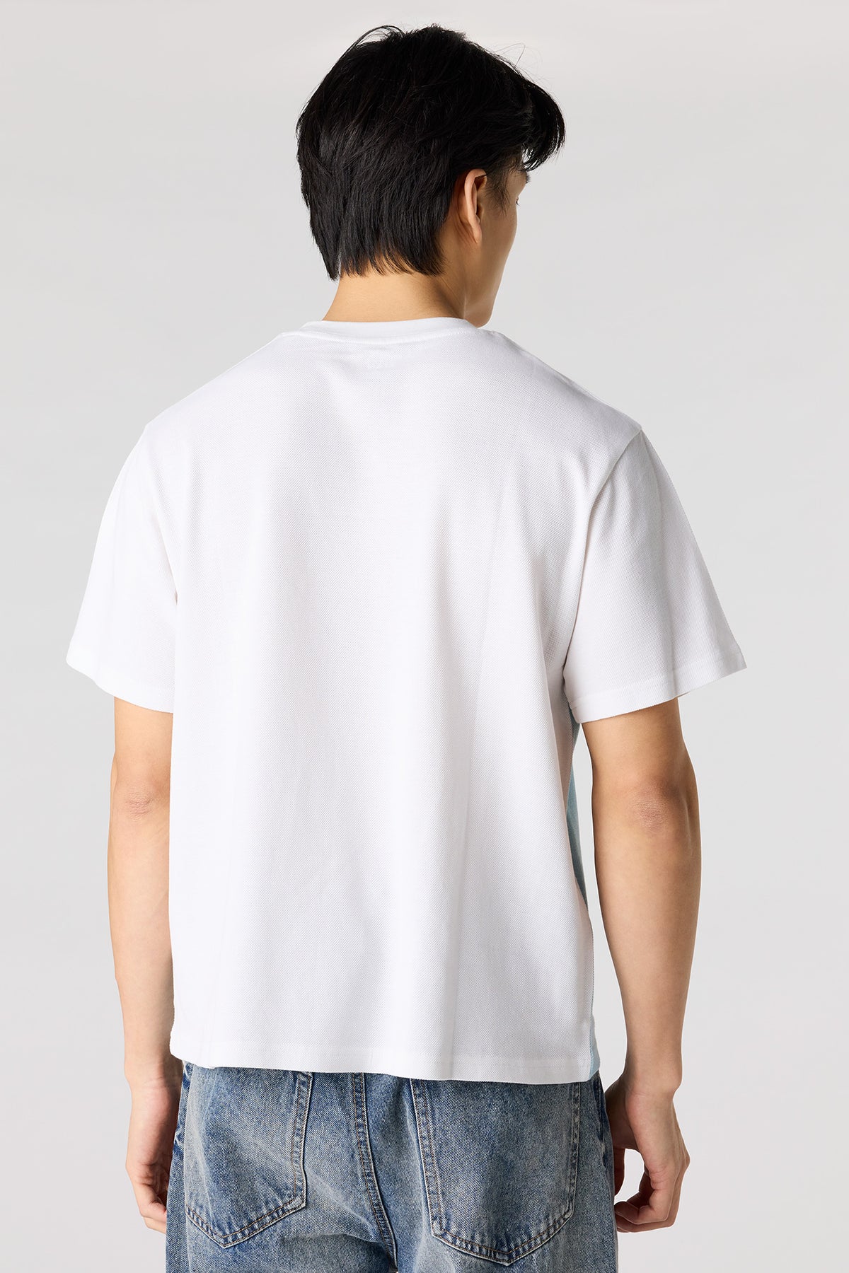 Vue alternative 2. T-shirt avec blocs de couleurs