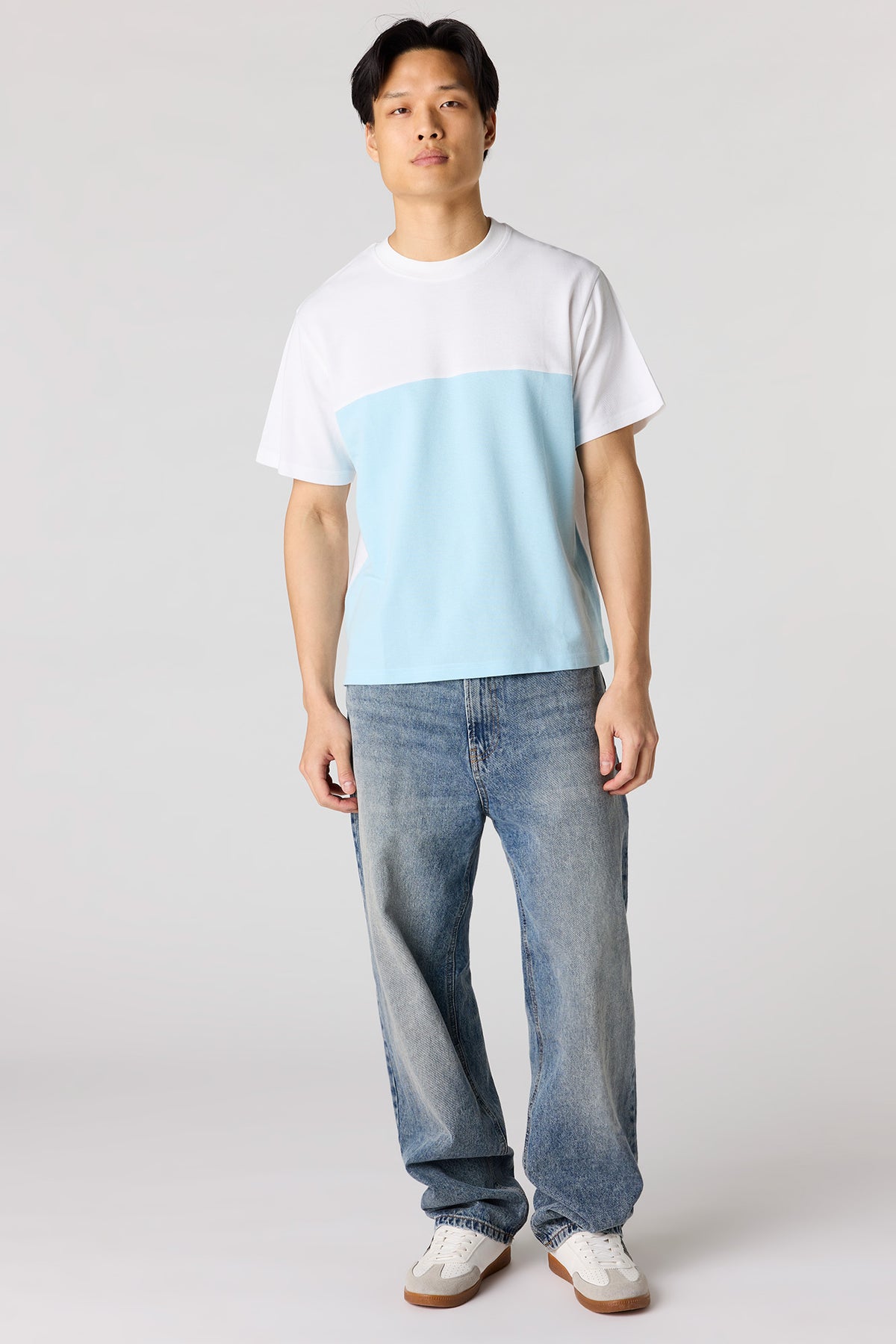 Vue alternative 3. T-shirt avec blocs de couleurs