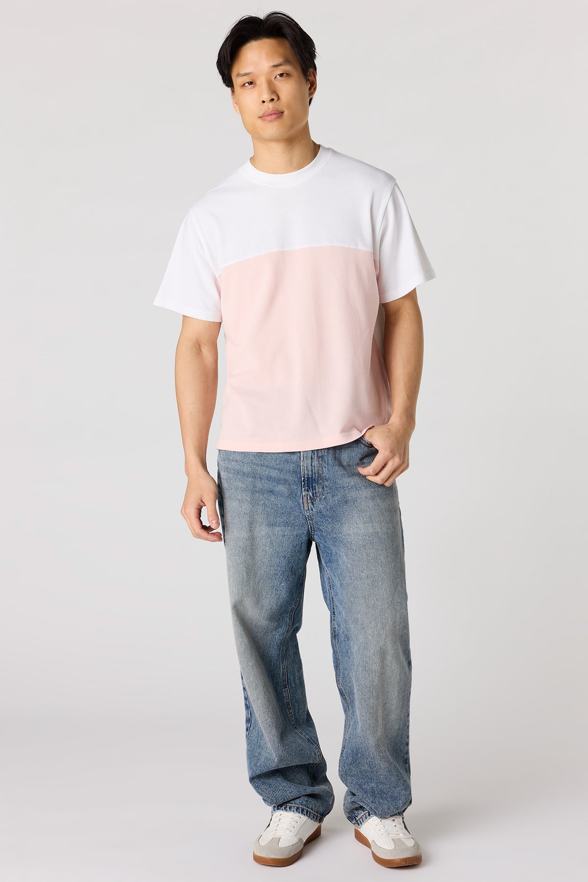 Vue alternative 3. T-shirt avec blocs de couleurs