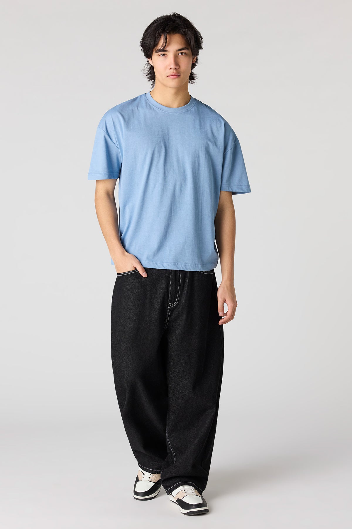 Vue alternative 3. T-shirt ras du cou décontracté