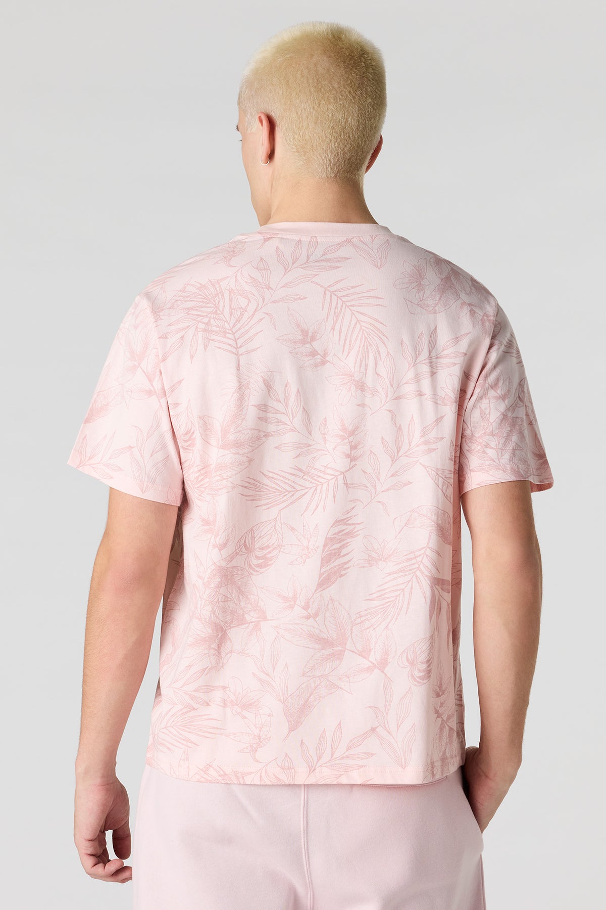 Vue alternative 2. T-shirt à imprimé Feuille