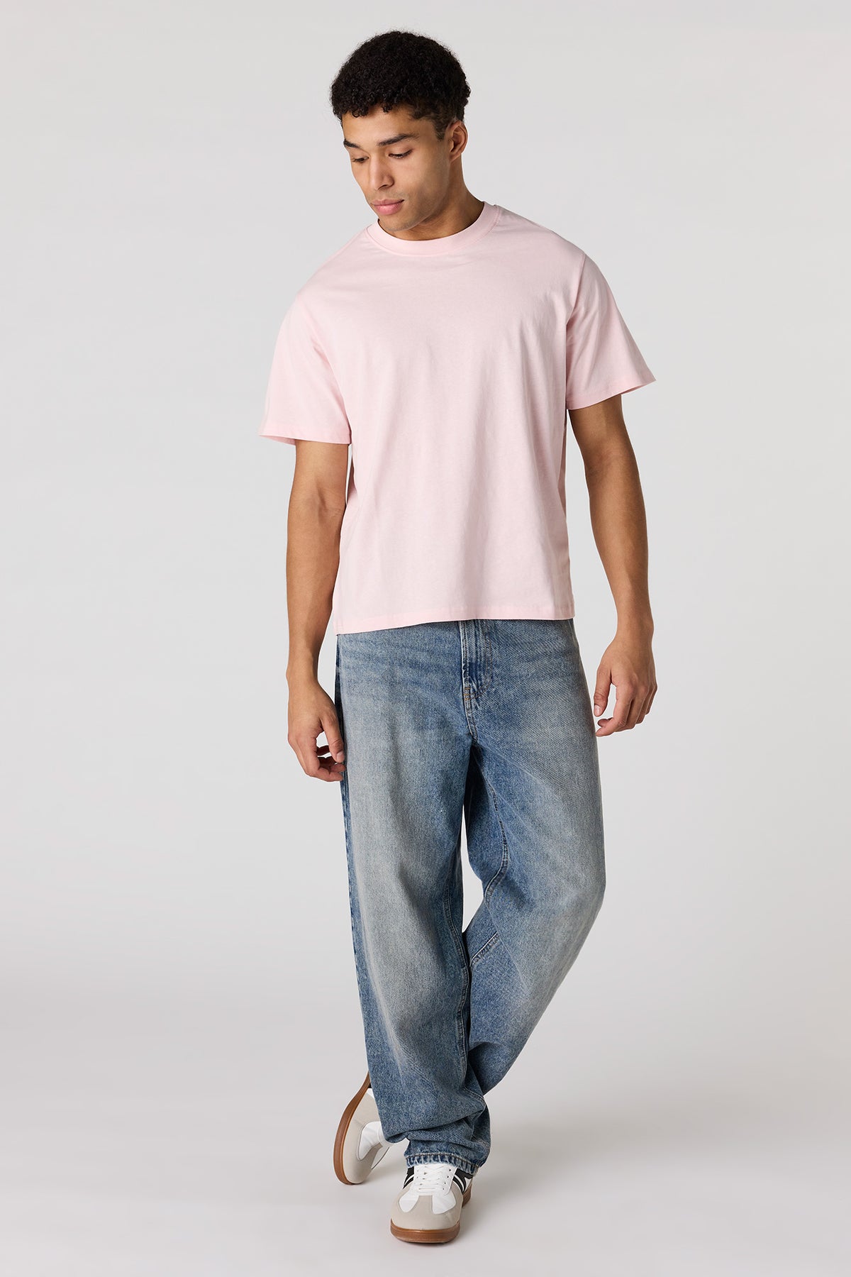 Alt View 3. Solid Crewneck T-Shirt - Pink