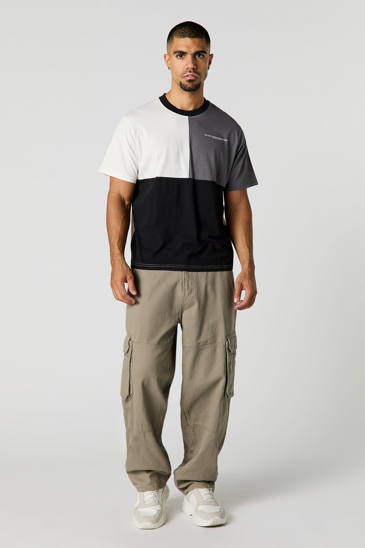 Alt View 3. Colourblock T-Shirt - Black
