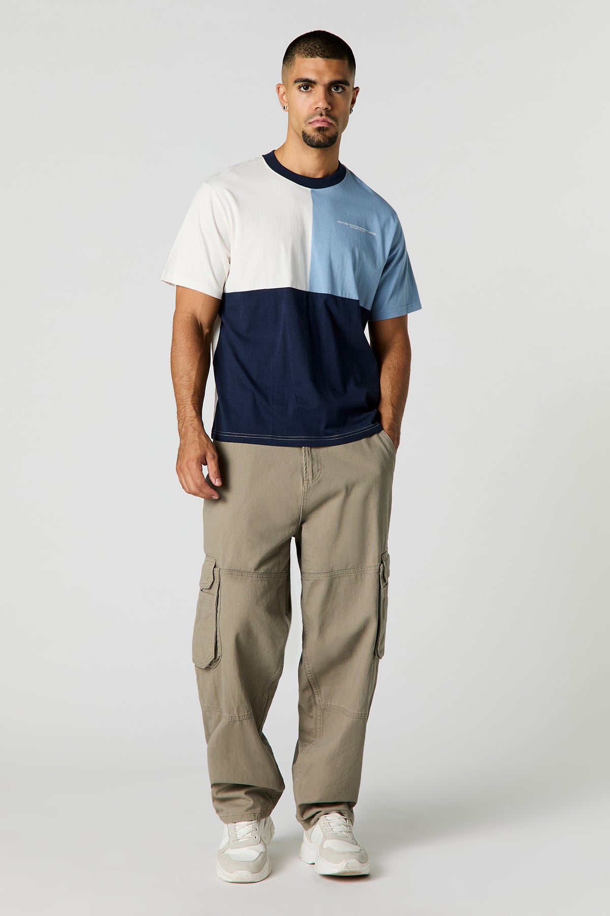Alt View 3. Colourblock T-Shirt - Blue