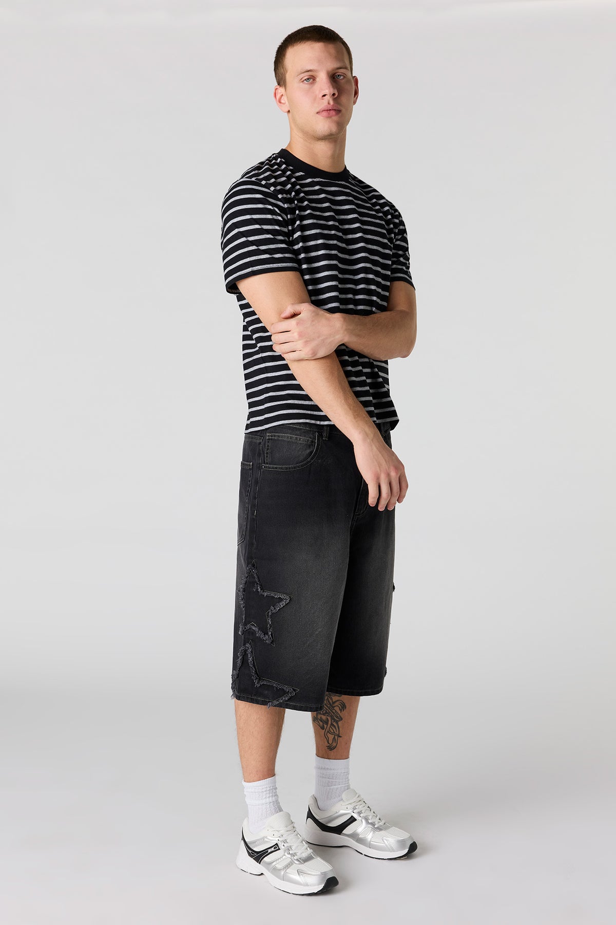 Vue alternative 3. T-shirt rayé