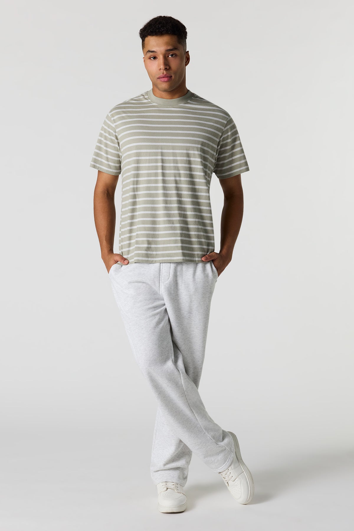 Vue alternative 3. T-shirt rayé