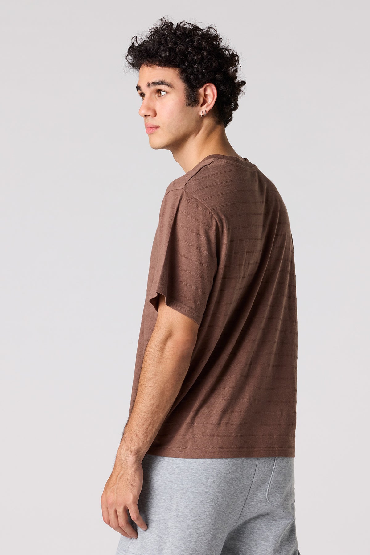Vue alternative 2. T-shirt texturé rayé