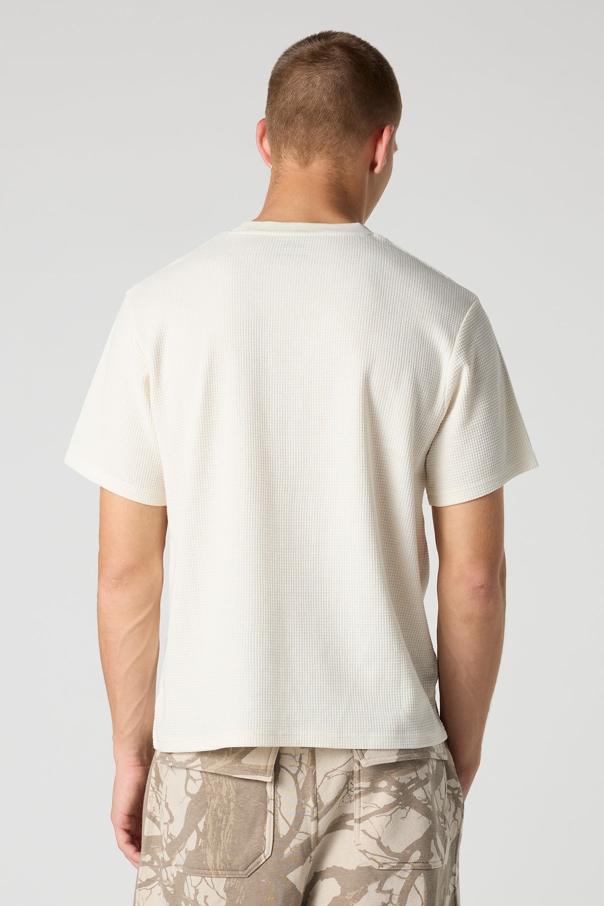 Alt View 2. Textured T-Shirt - Off White