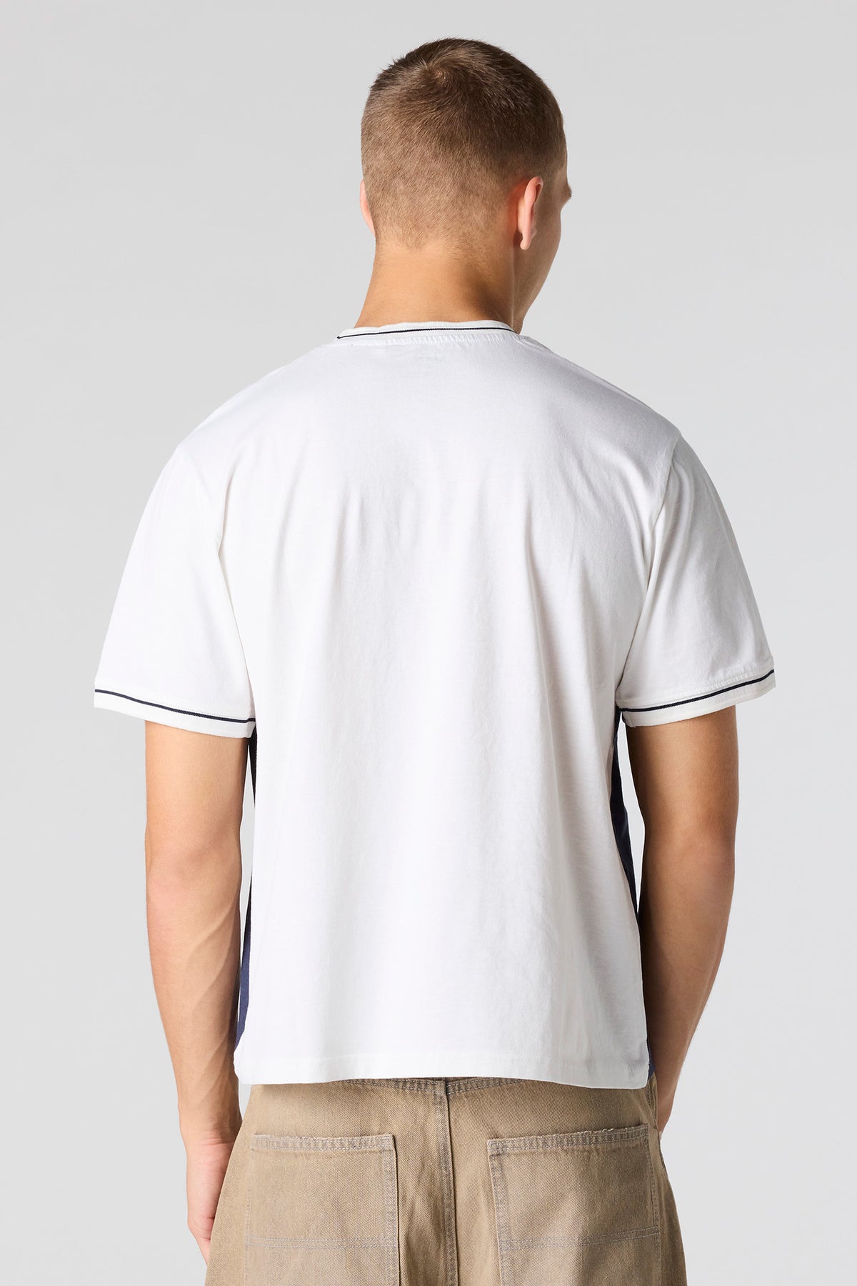 Vue alternative 2. T-shirt uni