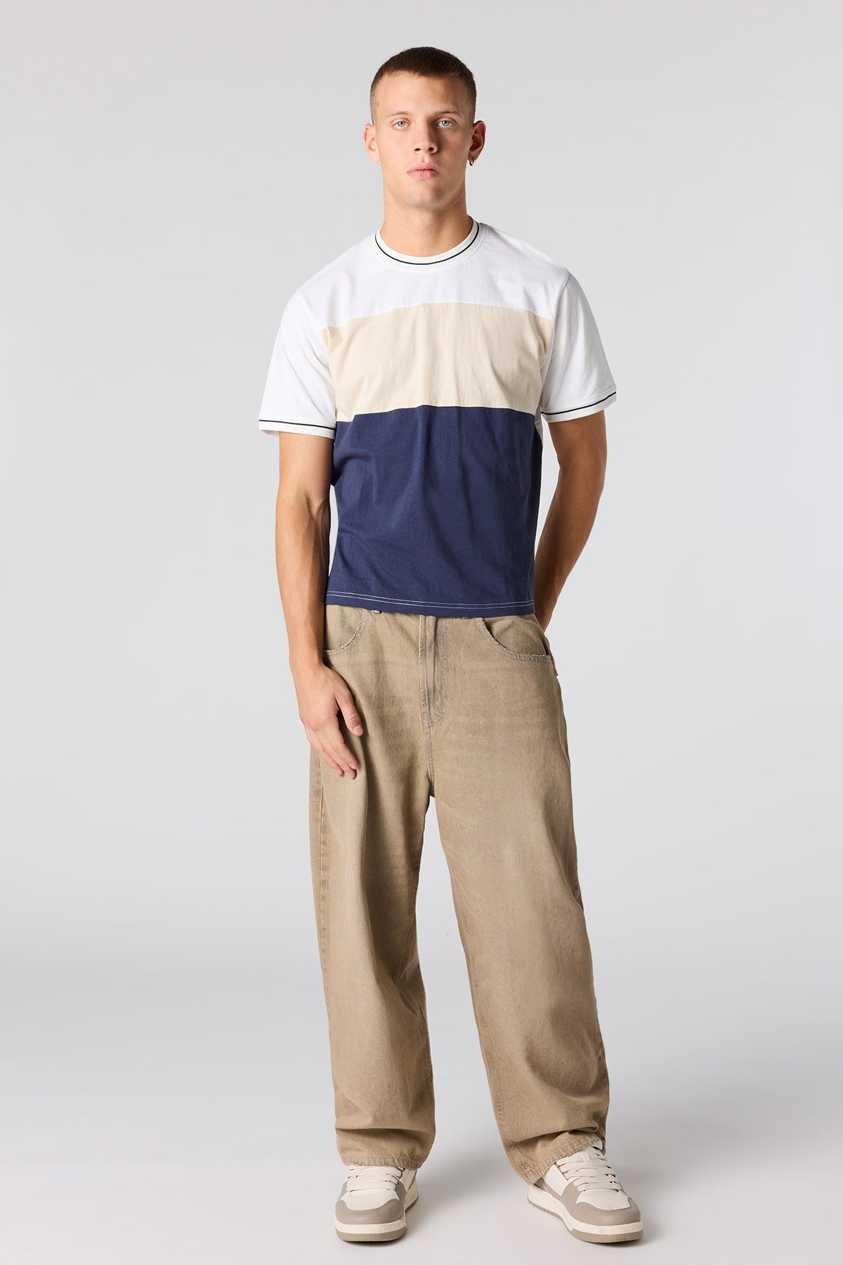 Vue alternative 3. T-shirt uni