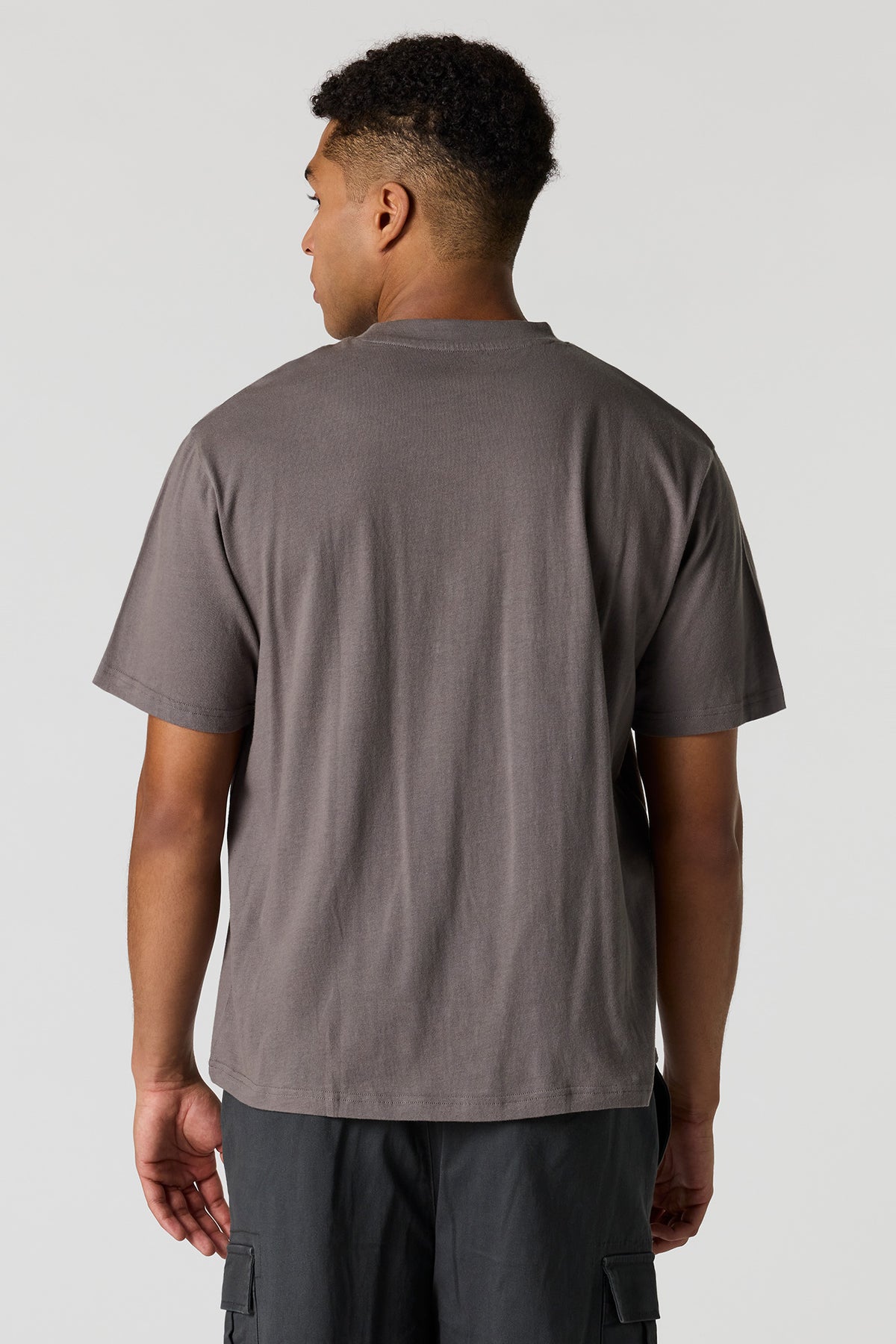Vue alternative 8. T-shirt ras du cou uni