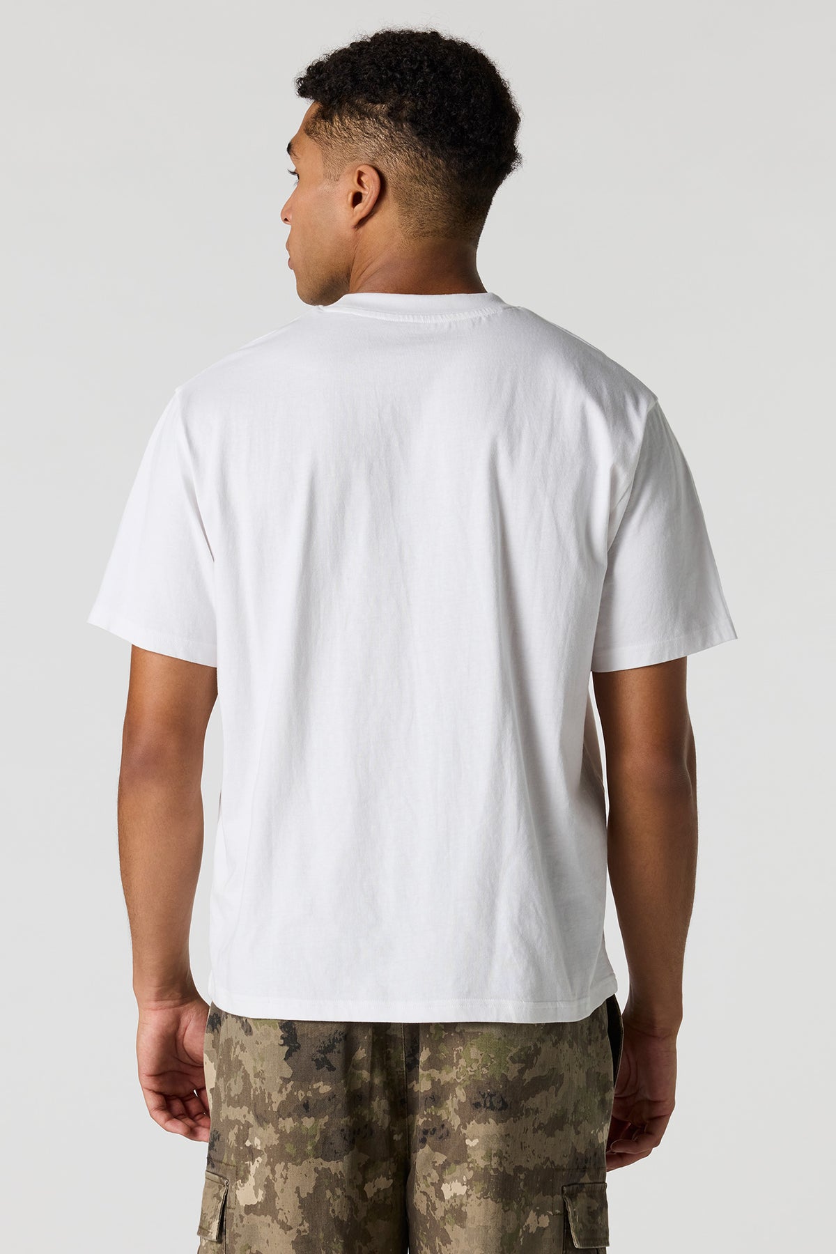 Vue alternative 11. T-shirt ras du cou uni