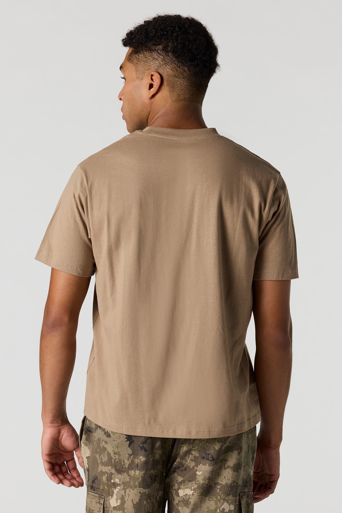 Vue alternative 14. T-shirt ras du cou uni