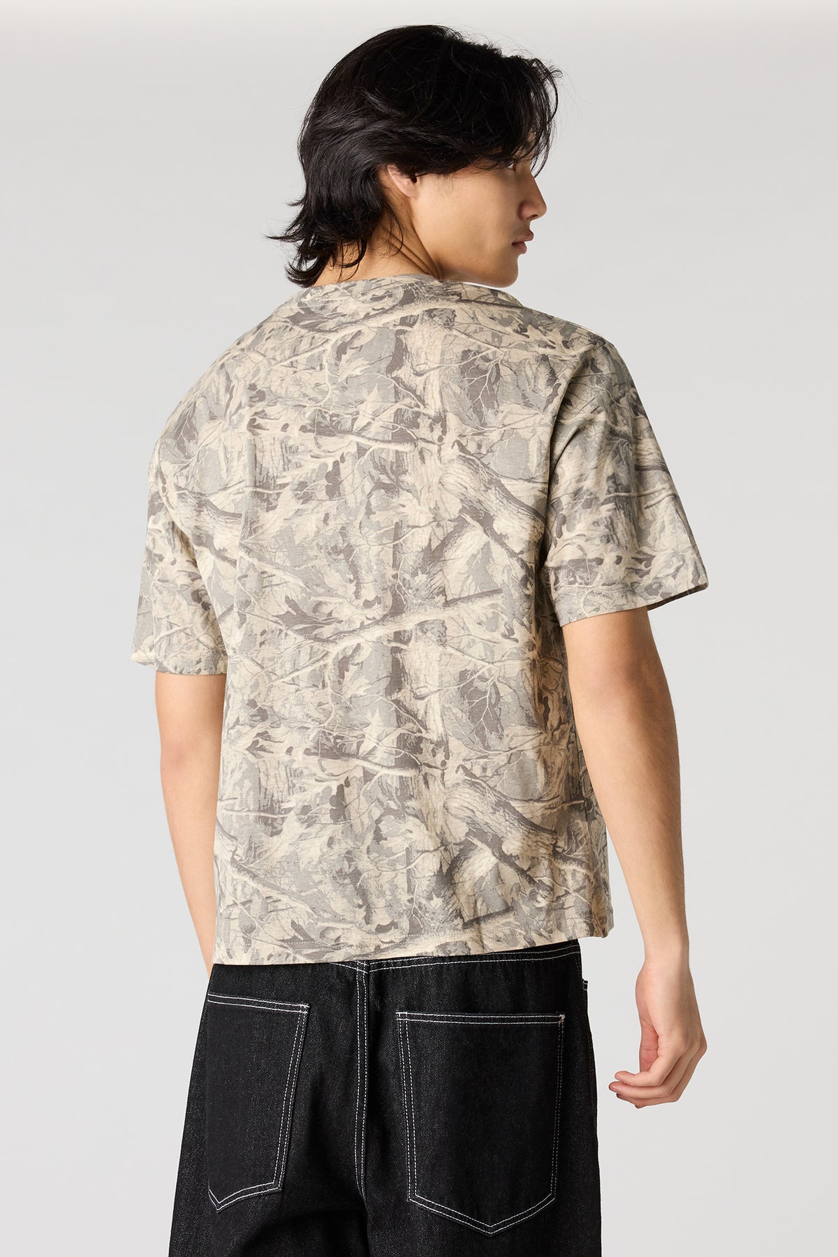 Alt View 2. Camo Print Crewneck T-Shirt - Light Grey