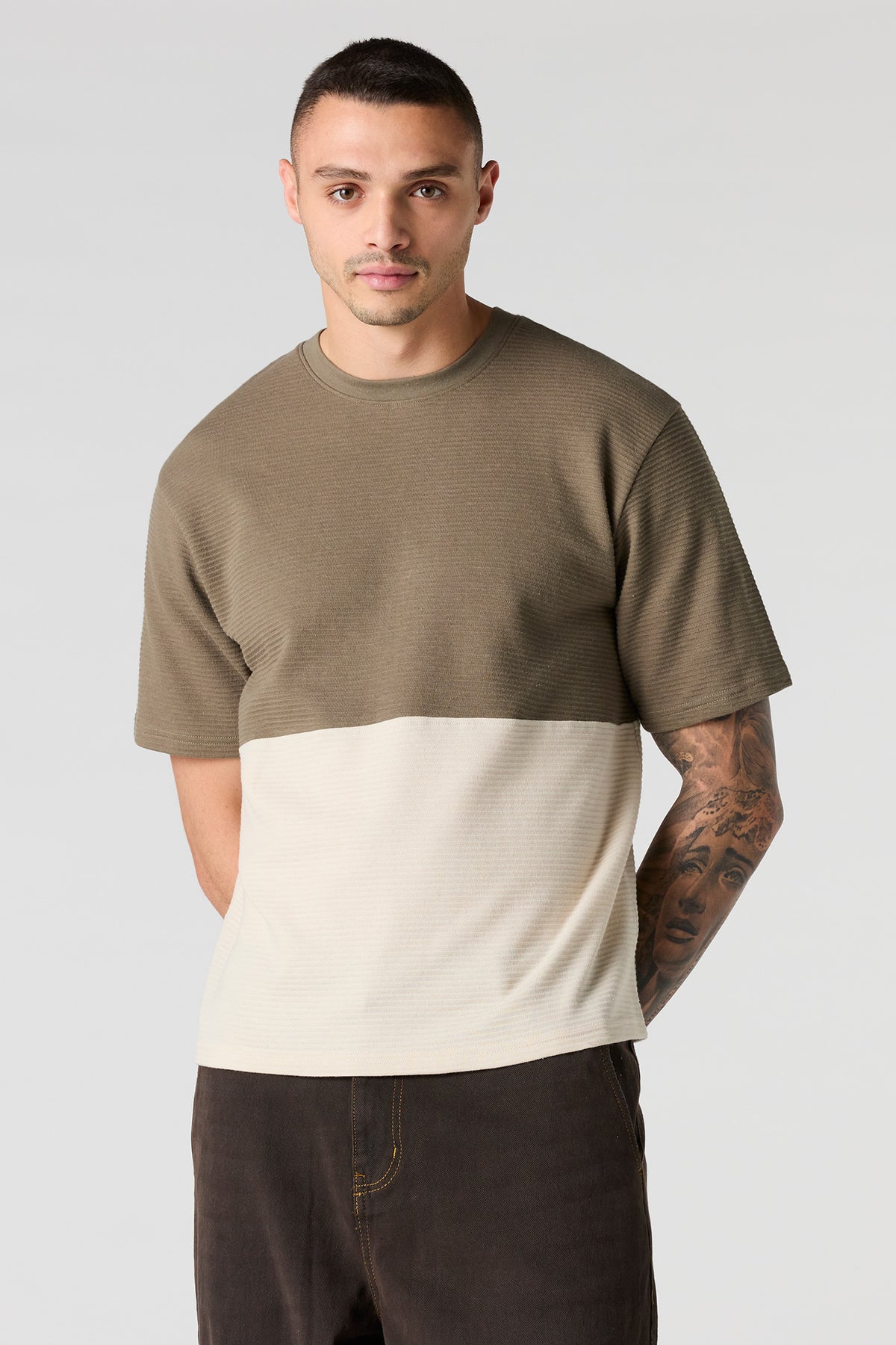 T-shirt côtelé avec blocs de couleurs