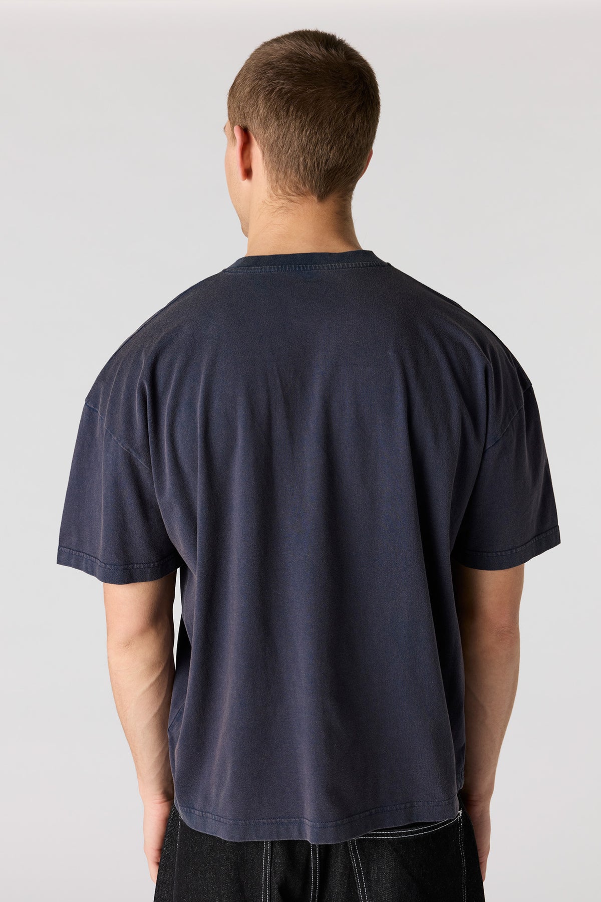 Vue alternative 2. T-shirt décontracté délavé brodé