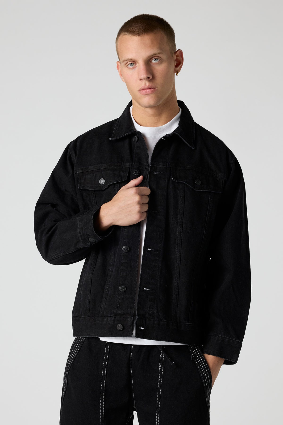 Relaxed Denim Trucker Jacket - Black