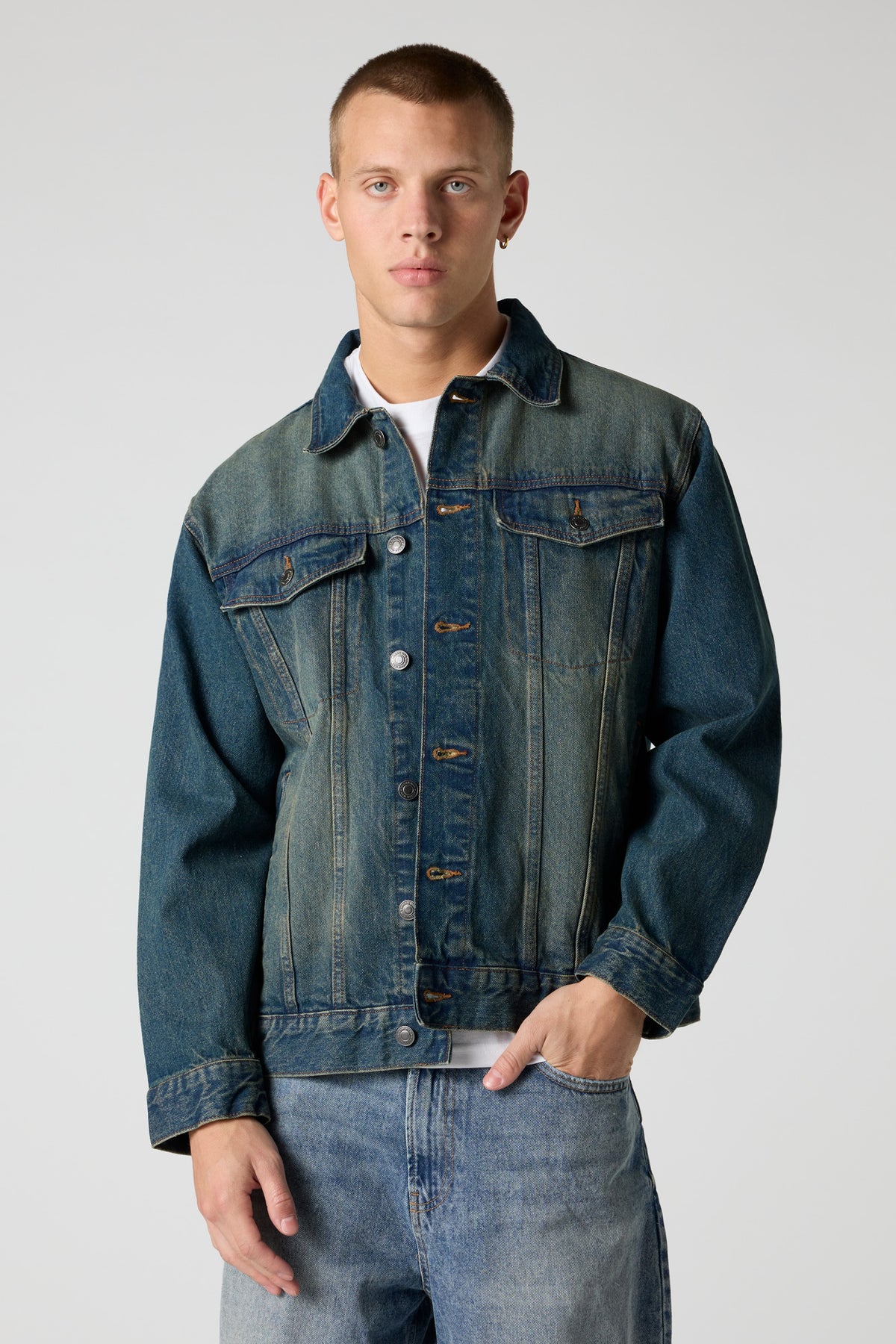 Alt View 4. Relaxed Denim Trucker Jacket - Pacific Blue
