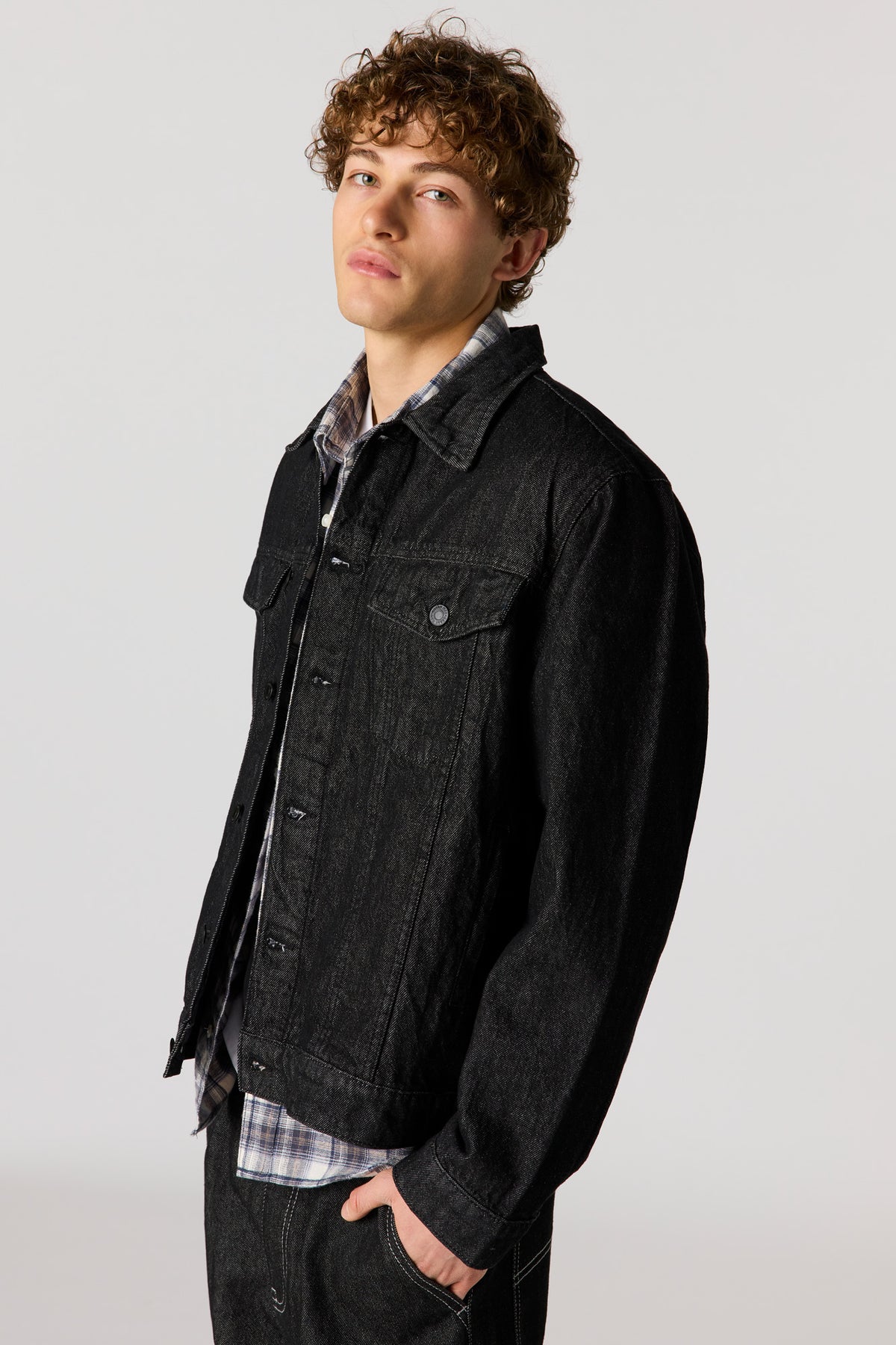Black Rinse Trucker Denim Jacket - Pure Black
