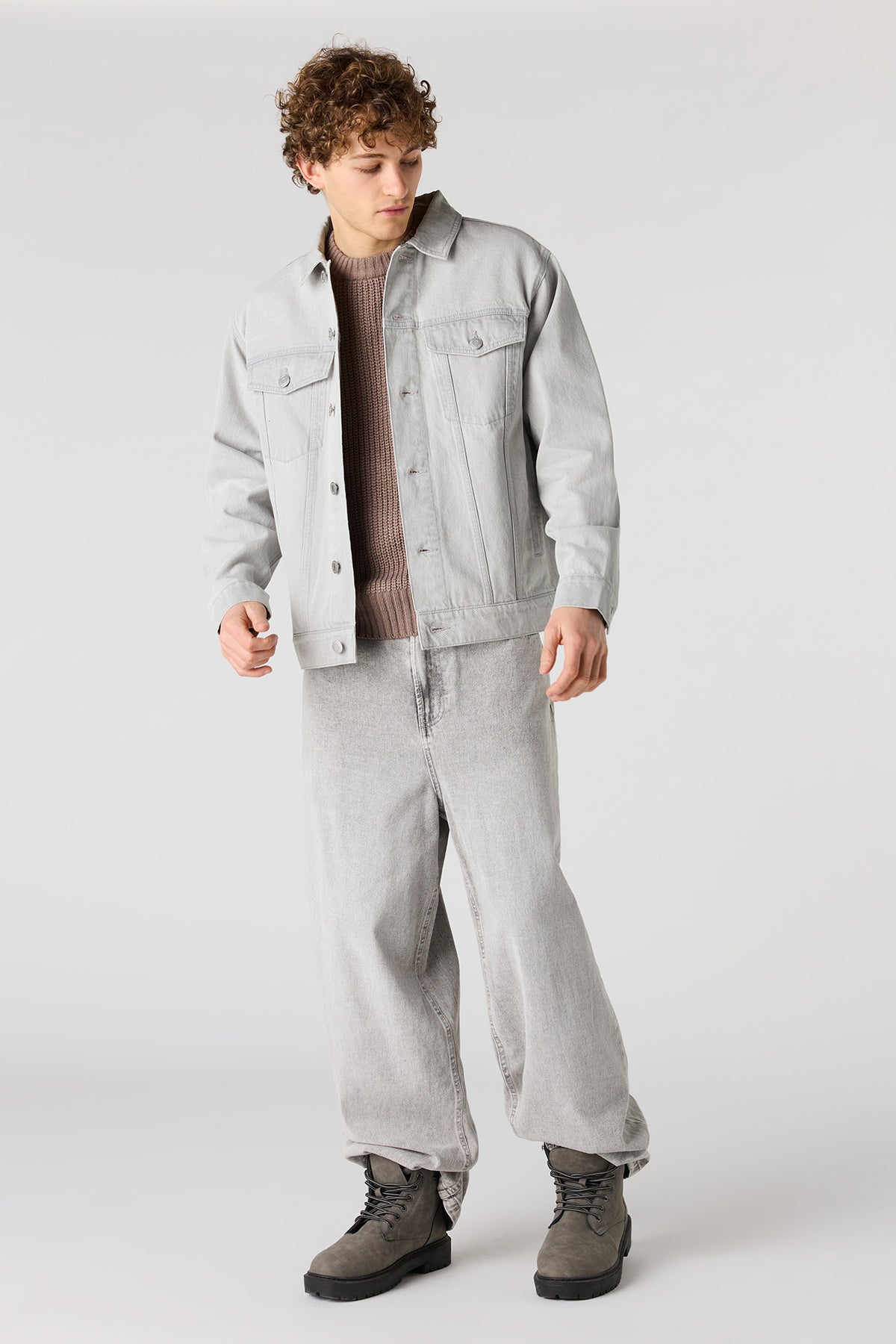 Vue alternative 3. Blouson en denim ample