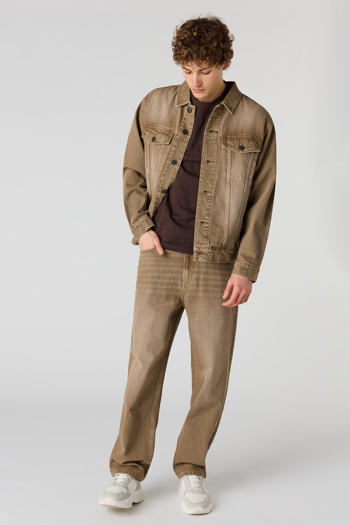 Vue alternative 3. Blouson en denim ample