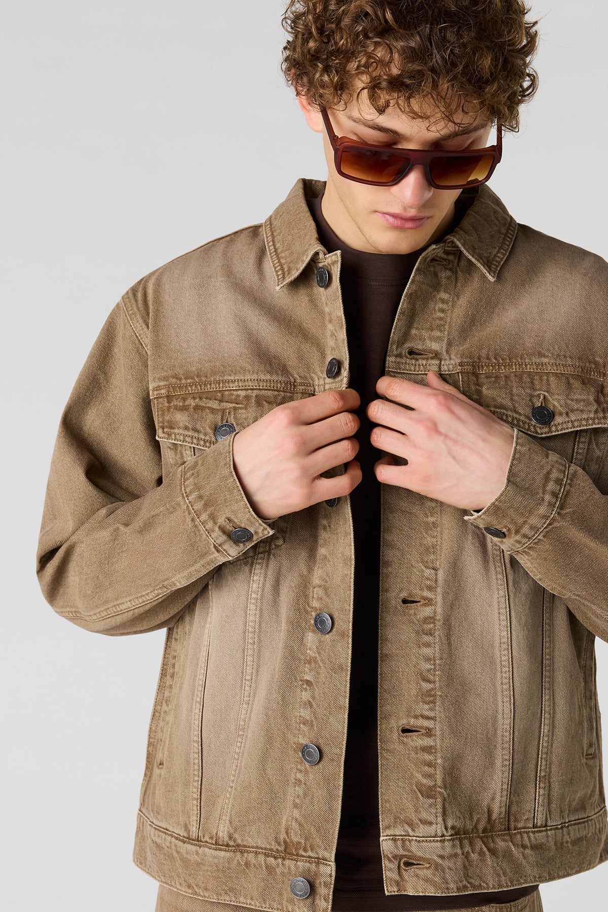 Vue alternative 4. Blouson en denim ample