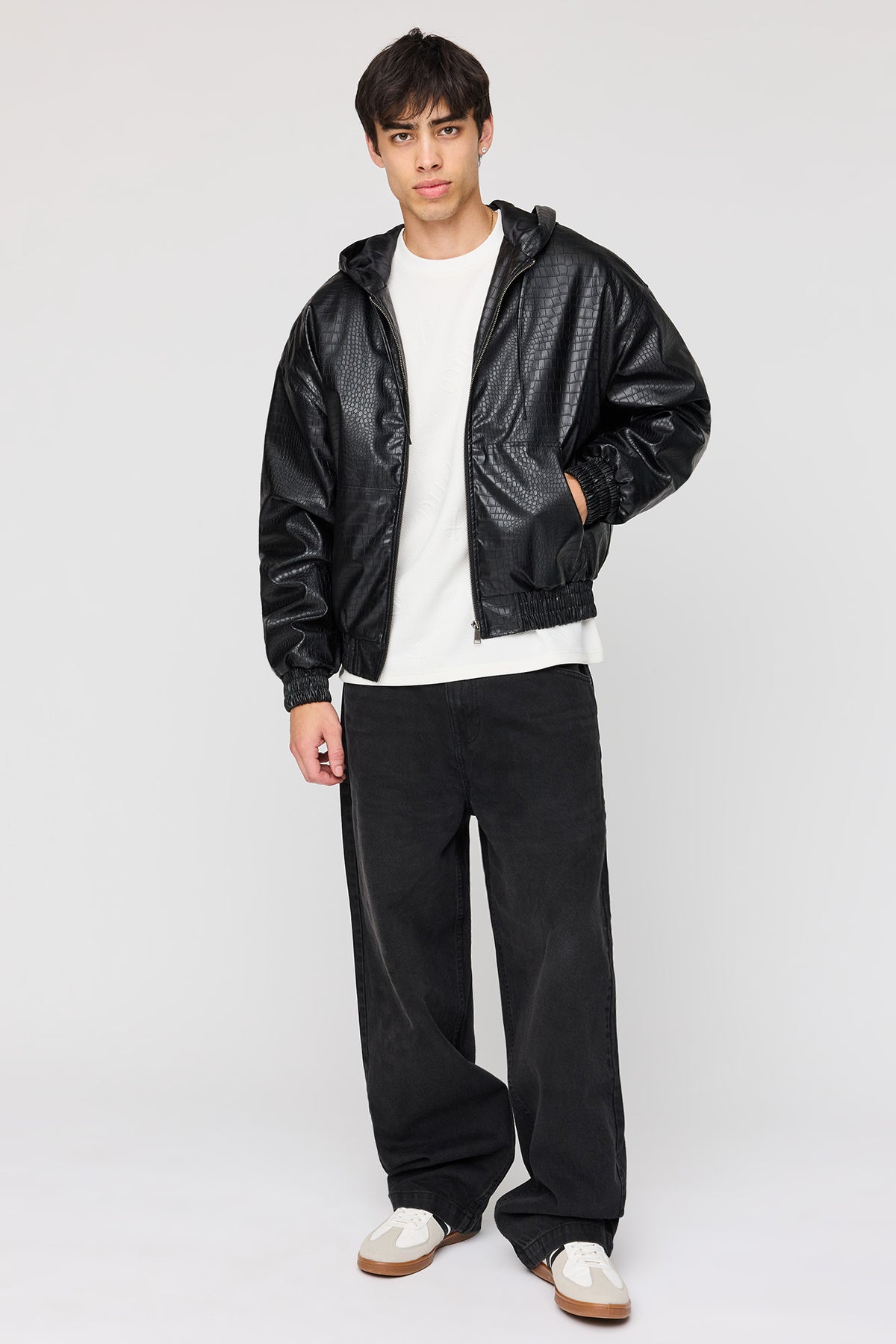 Vue alternative 3. Blouson aviateur en similicuir de crocodile