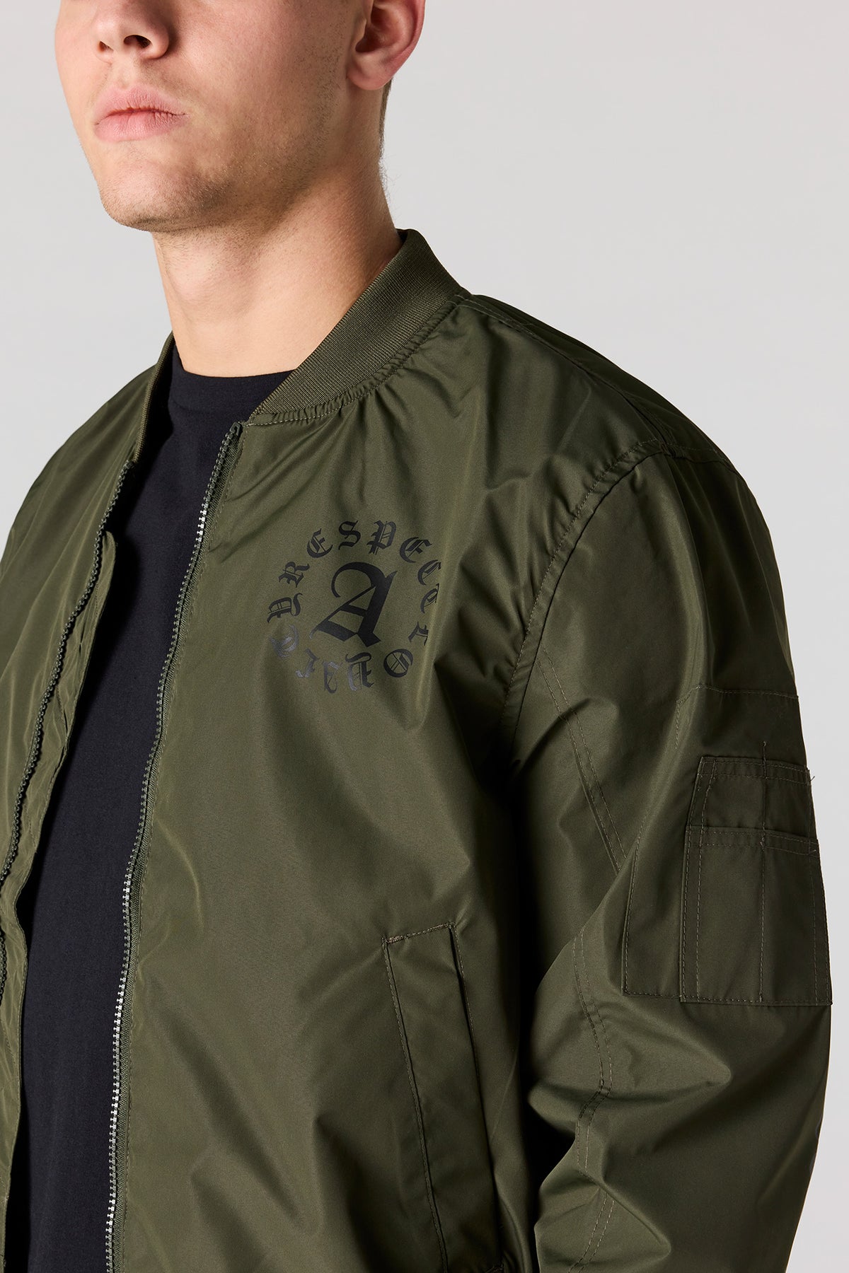 Vue alternative 4. Blouson aviateur imprimé