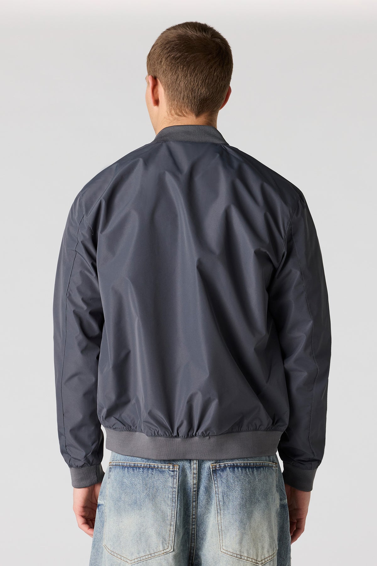 Vue alternative 2. Blouson aviateur